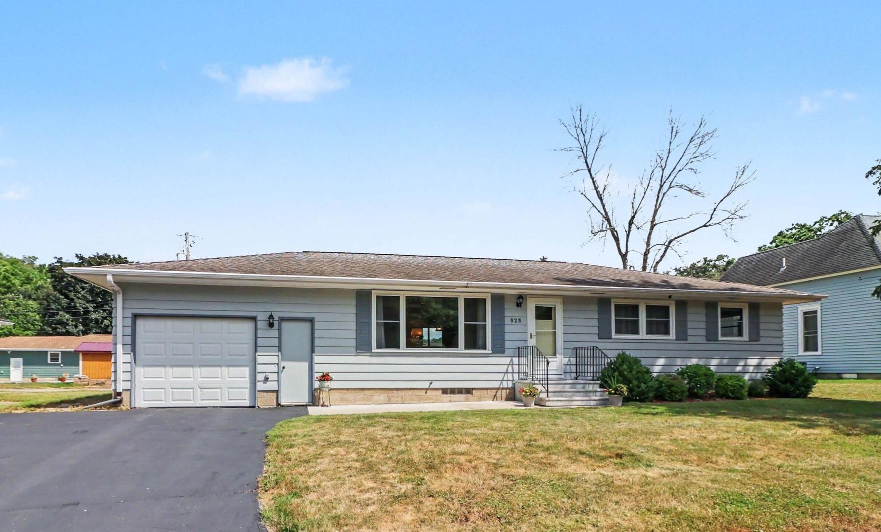 1st image of 525 21st St, Red Wing, MN 55066 | MLS# 7111737