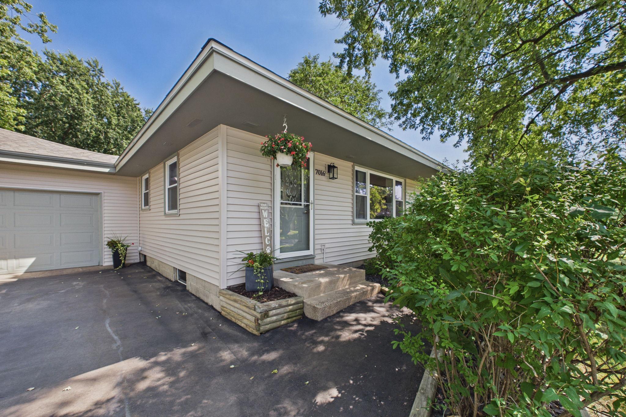 2nd image of 7016 Colorado Ave N, Brooklyn Park, MN 55429 | MLS# 7111771