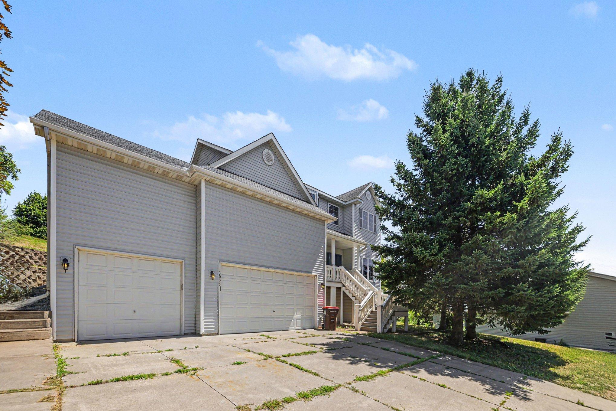 1st image of 3006 Frank St, Saint Paul, MN 55109 | MLS# 7111803