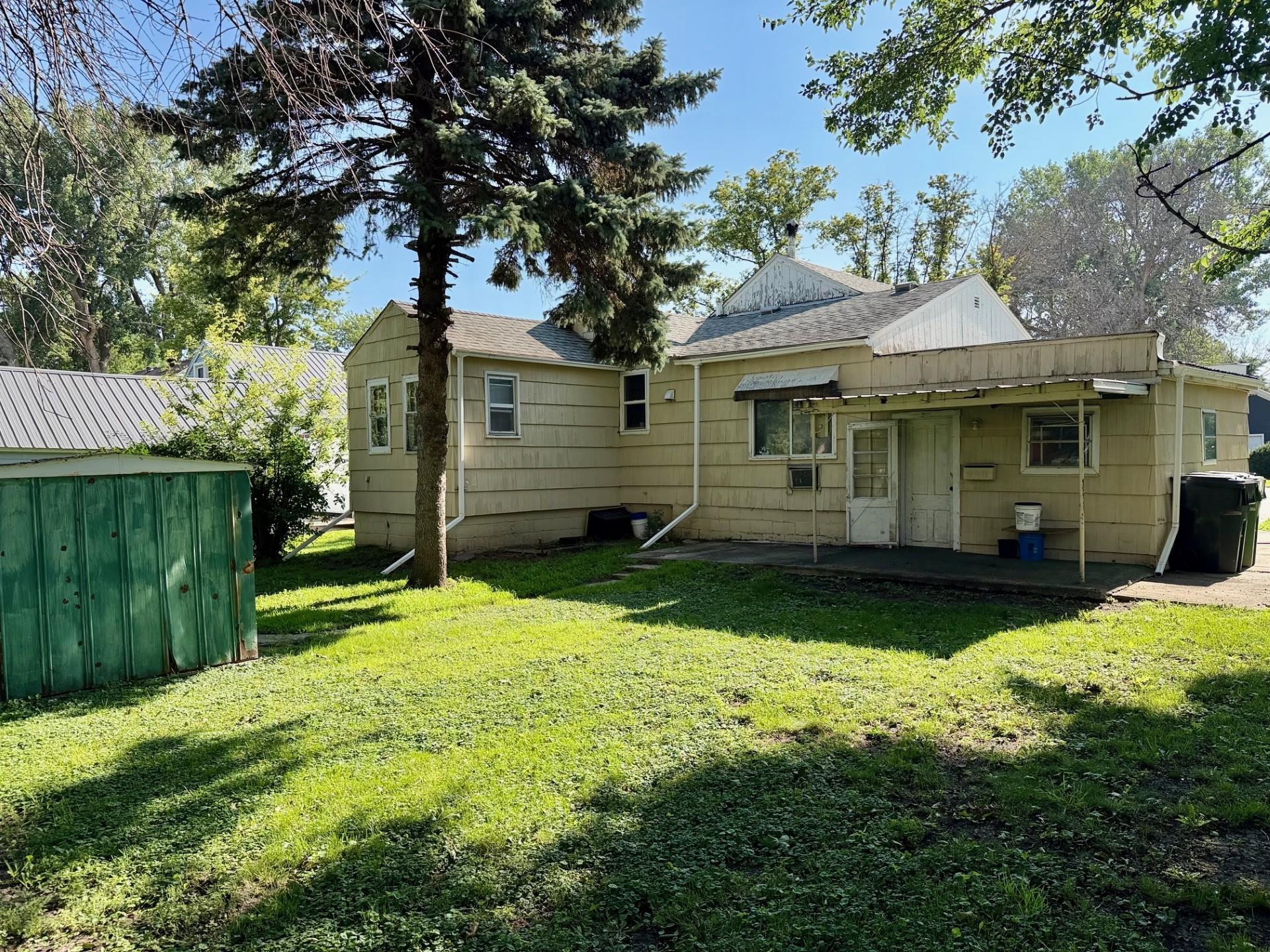 18th image of 1215 Douglas Ave, Worthington, MN 56187 | MLS# 7111821