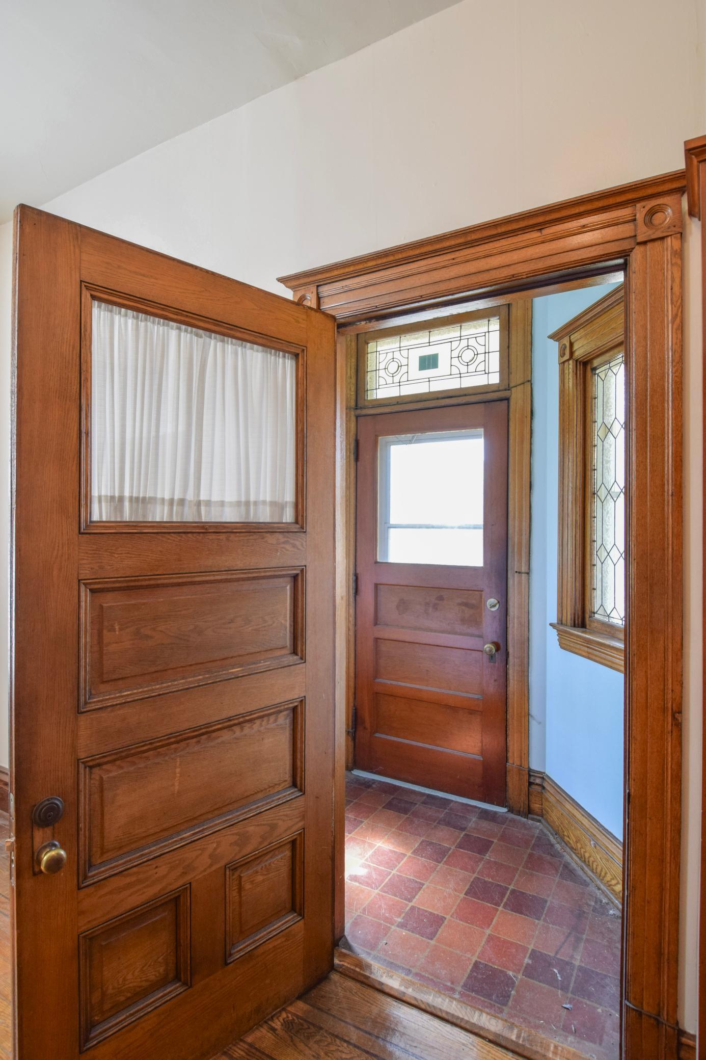 5th image of 715 Margaret St, Saint Paul, MN 55106 | MLS# 7111835