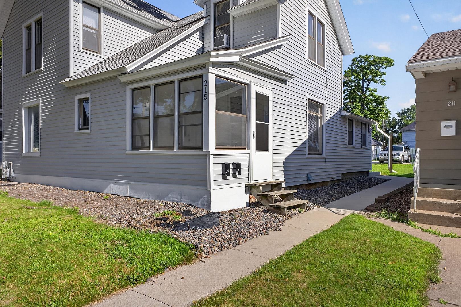 2nd image of 215 6th St Nw, Rochester, MN 55901 | MLS# 7111855