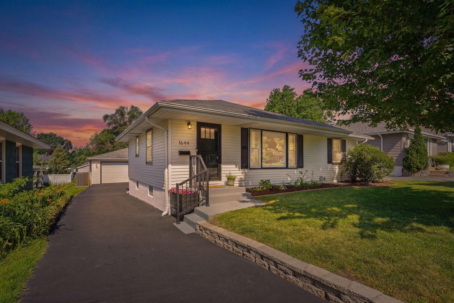 1st image of 1644 Oregon Ave S, St. Louis Park, MN 55426 | MLS# 7111878