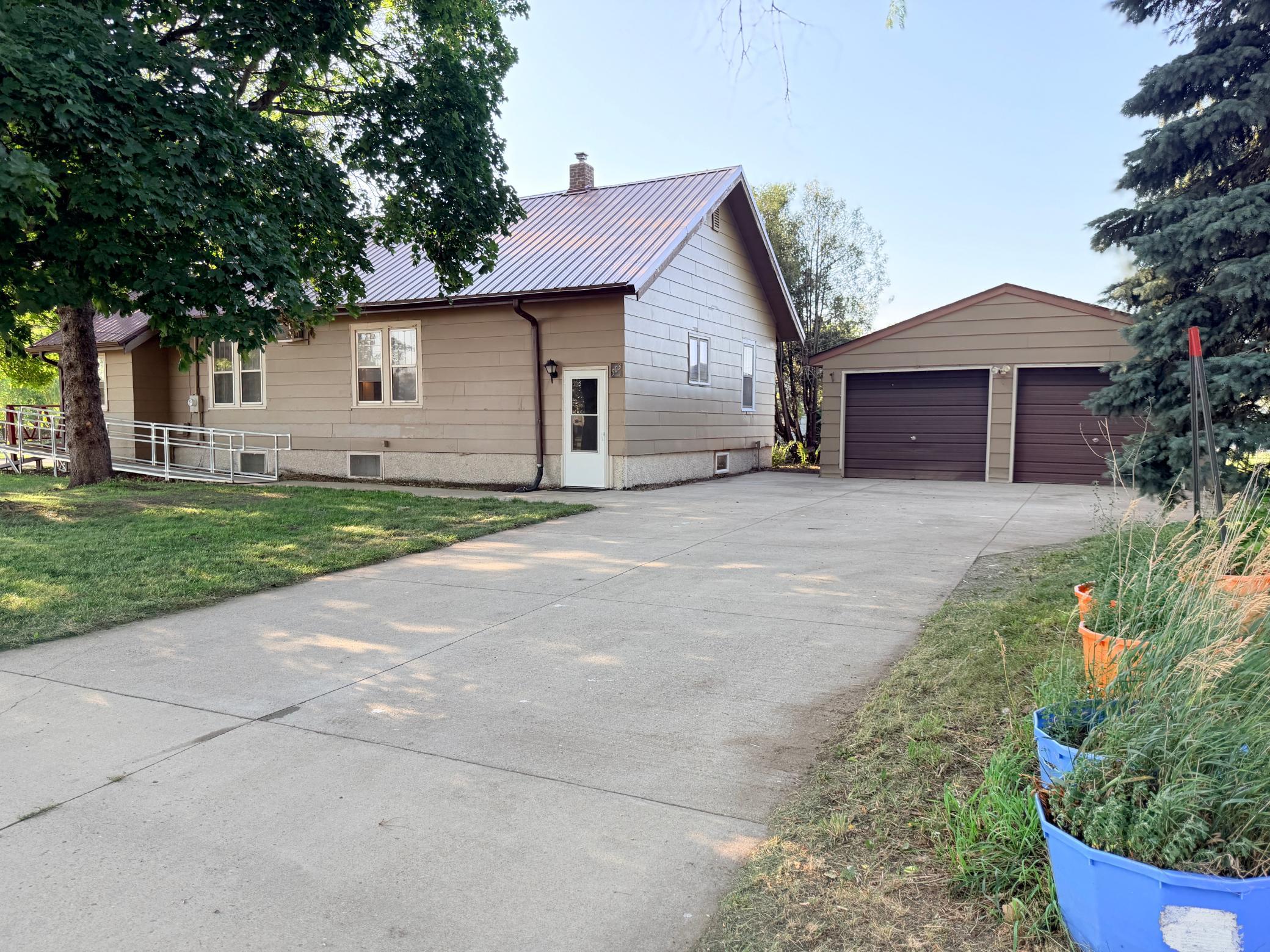 Homes for sale in Pipestone, MN | 503 2Nd Ave Ne, Pipestone, MN 56164 | MLS# 7111901