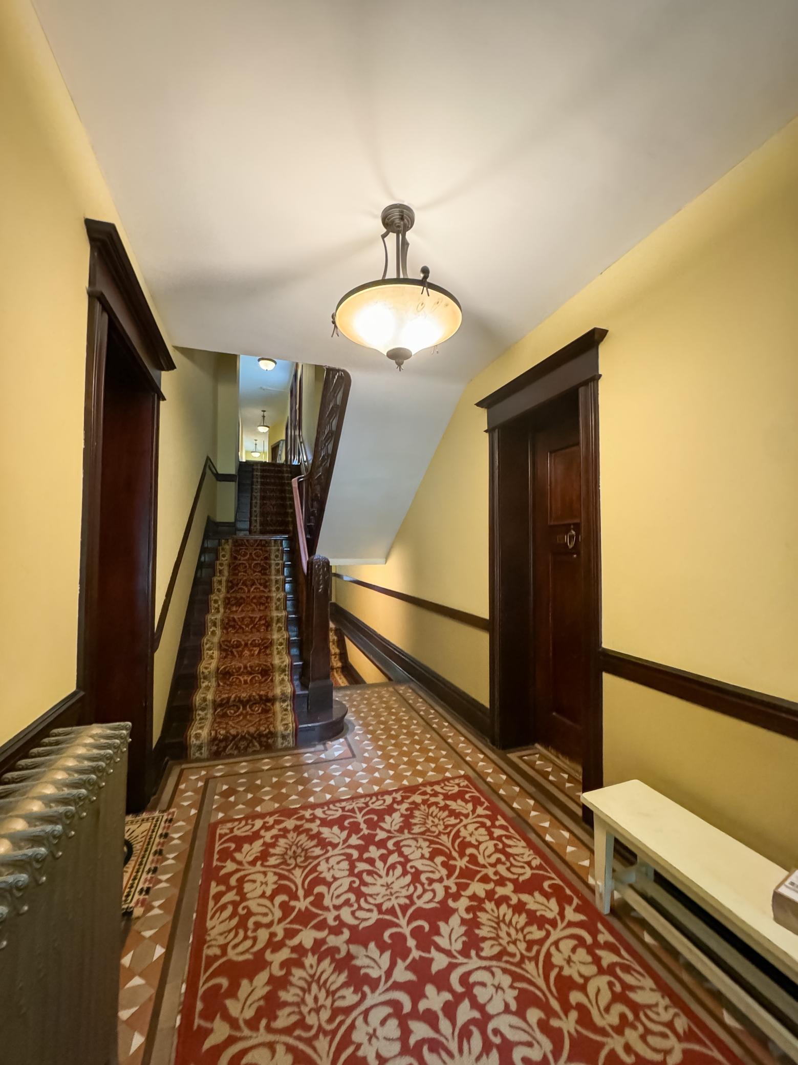 5th image of 579 Summit Ave #102, Saint Paul, MN 55102 | MLS# 7111911