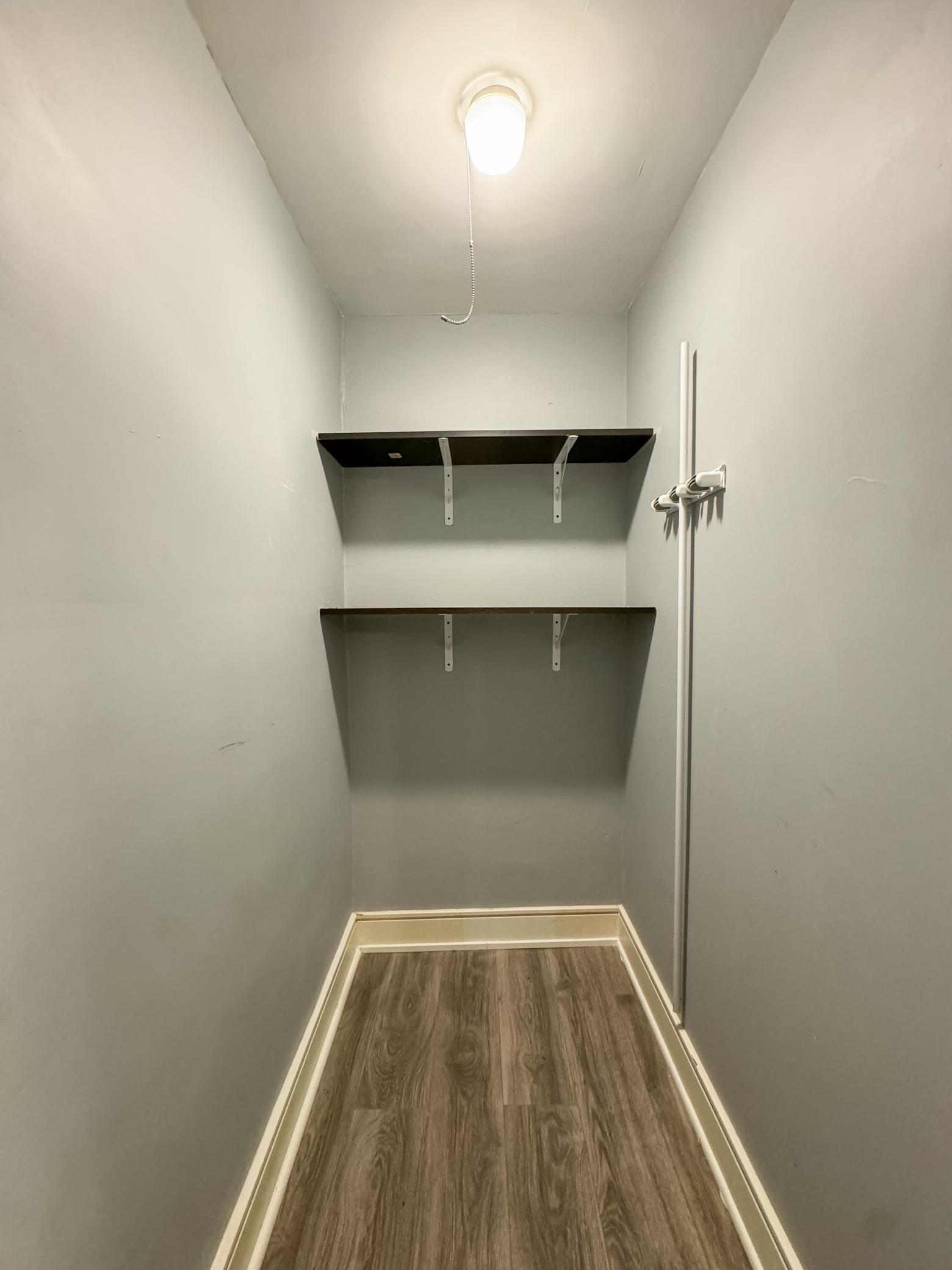 4th image of 579 Summit Ave #102, Saint Paul, MN 55102 | MLS# 7111911