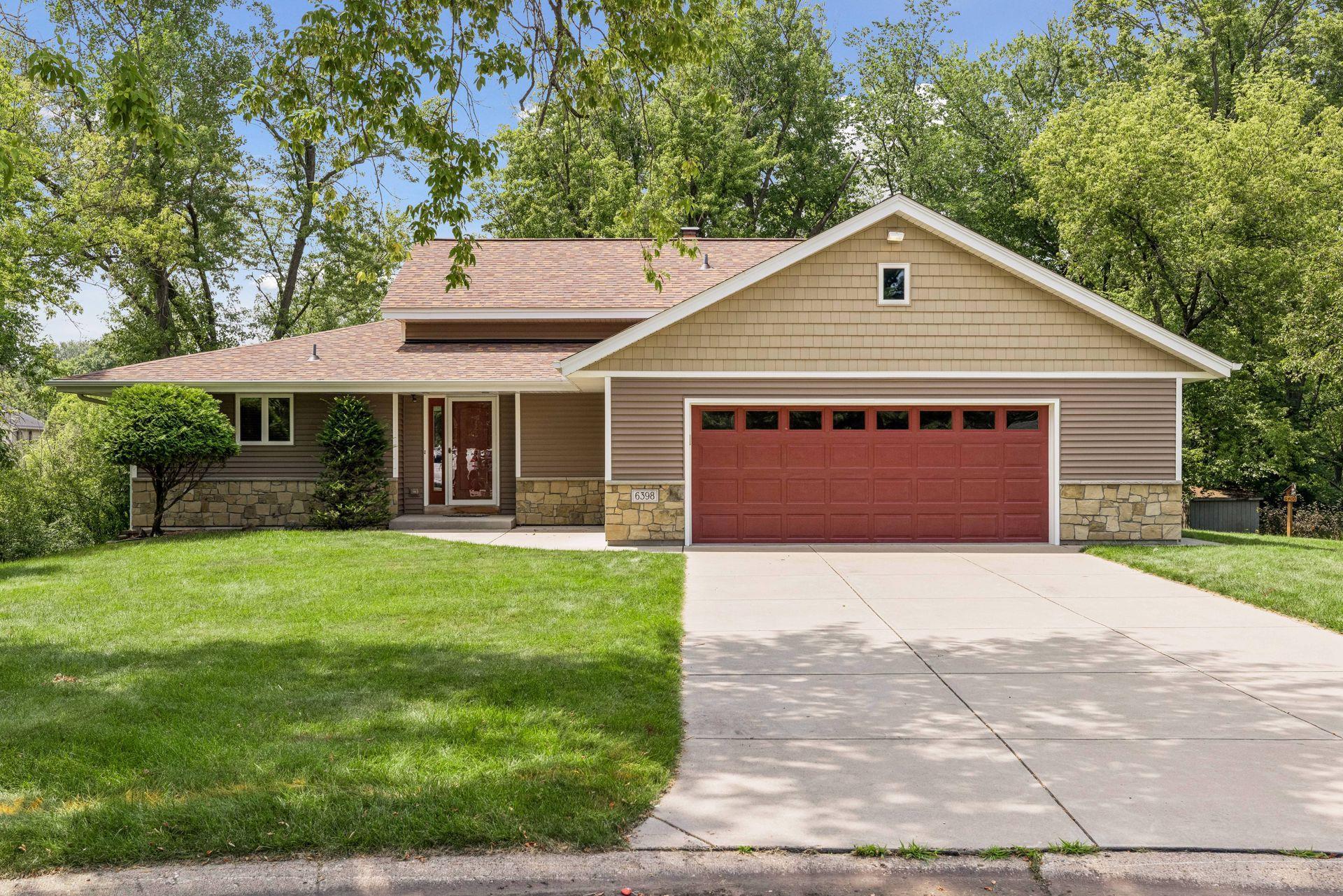 1st image of 6398 47th St N, Saint Paul, MN 55128 | MLS# 7111952