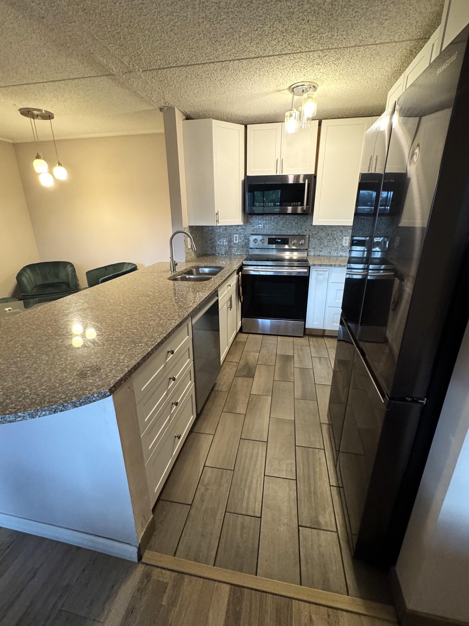 Homes for sale in Hopkins, MN | 10511 Cedar Lake Rd #503, Hopkins, MN 55305 | MLS# 7111956