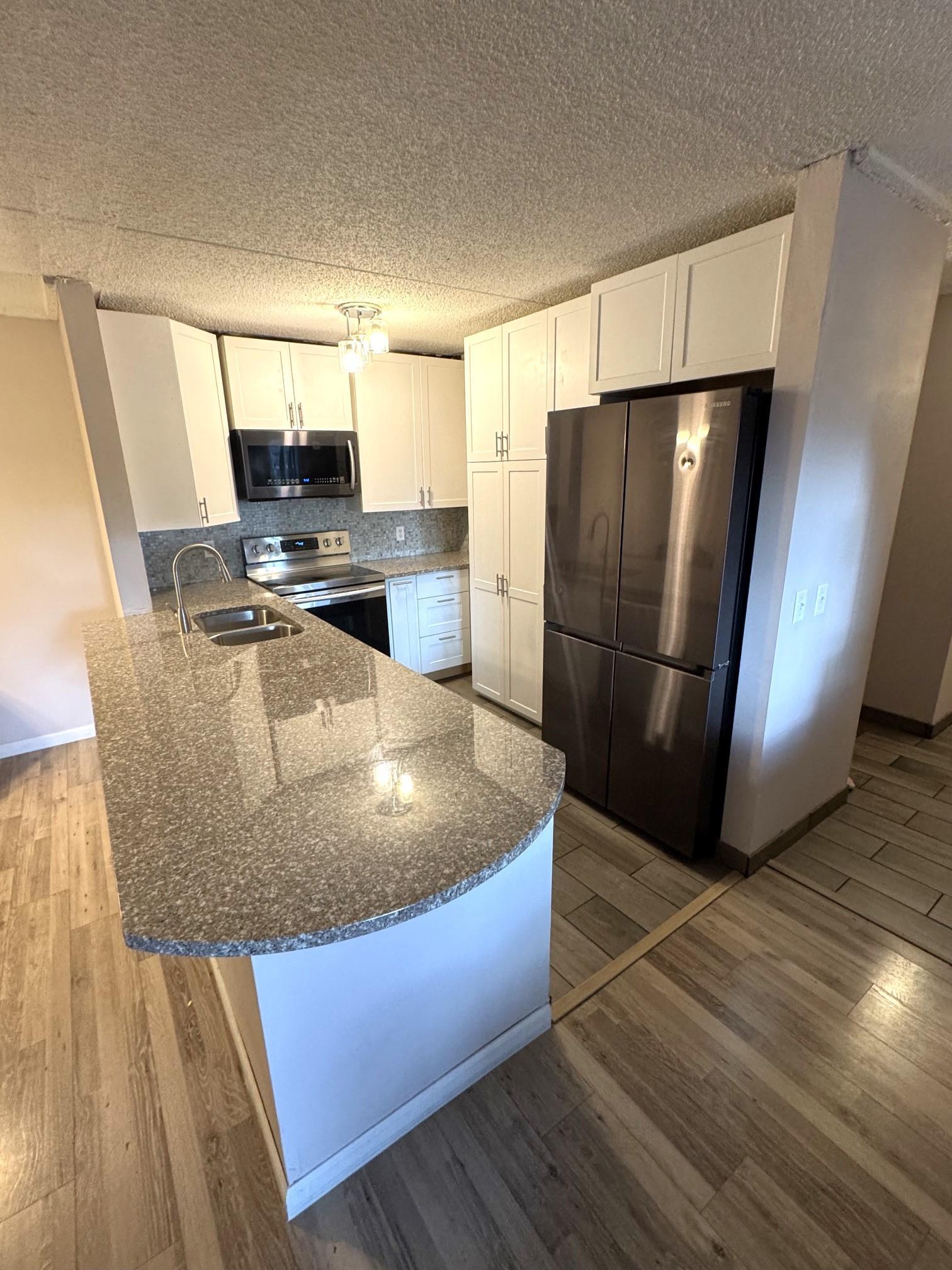 Homes for sale in Hopkins, MN | 10511 Cedar Lake Rd #503, Hopkins, MN 55305 | MLS# 7111956