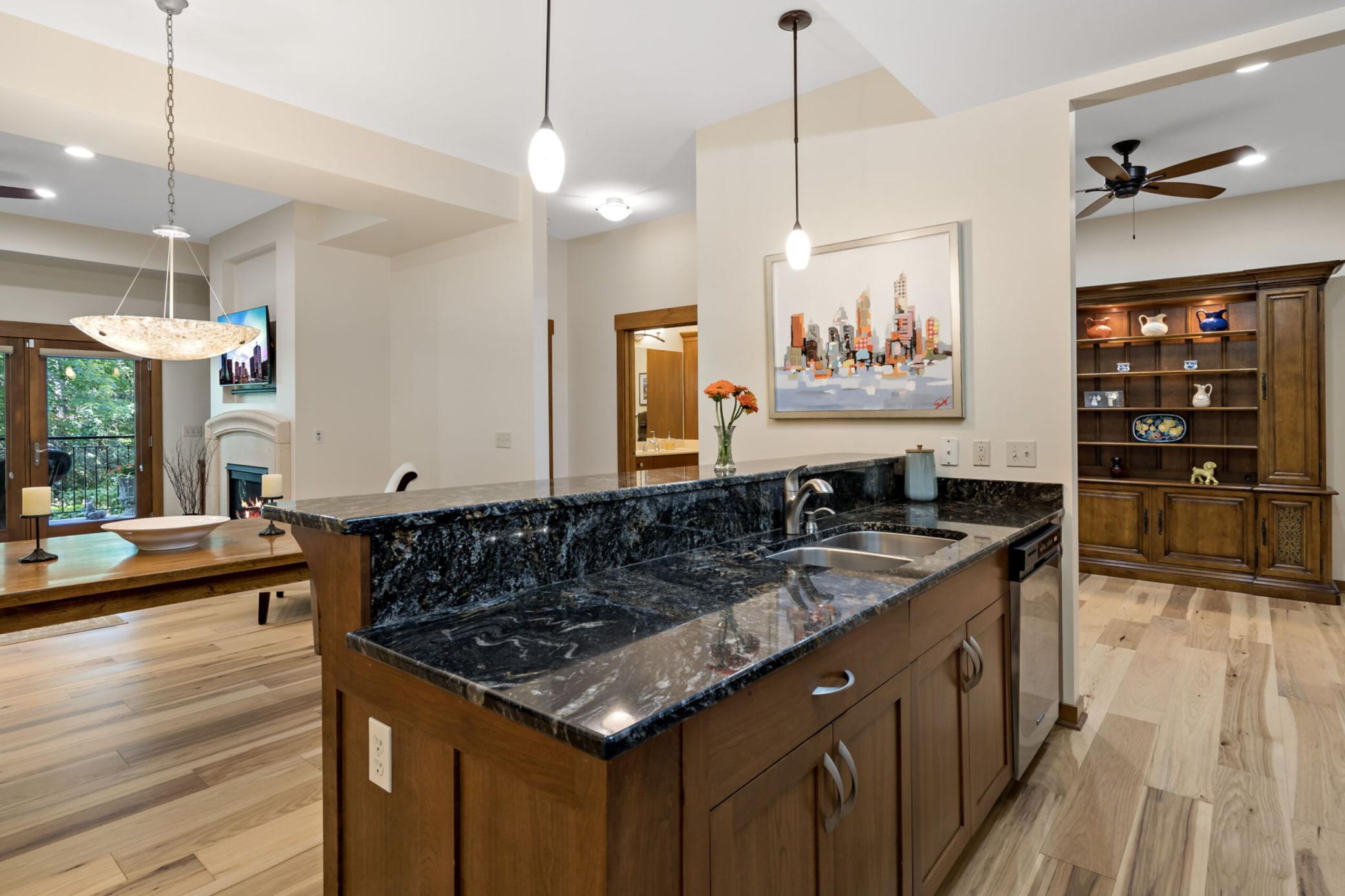 5th image of 715 Linden St #108, Mendota Heights, MN 55118 | MLS# 7111970