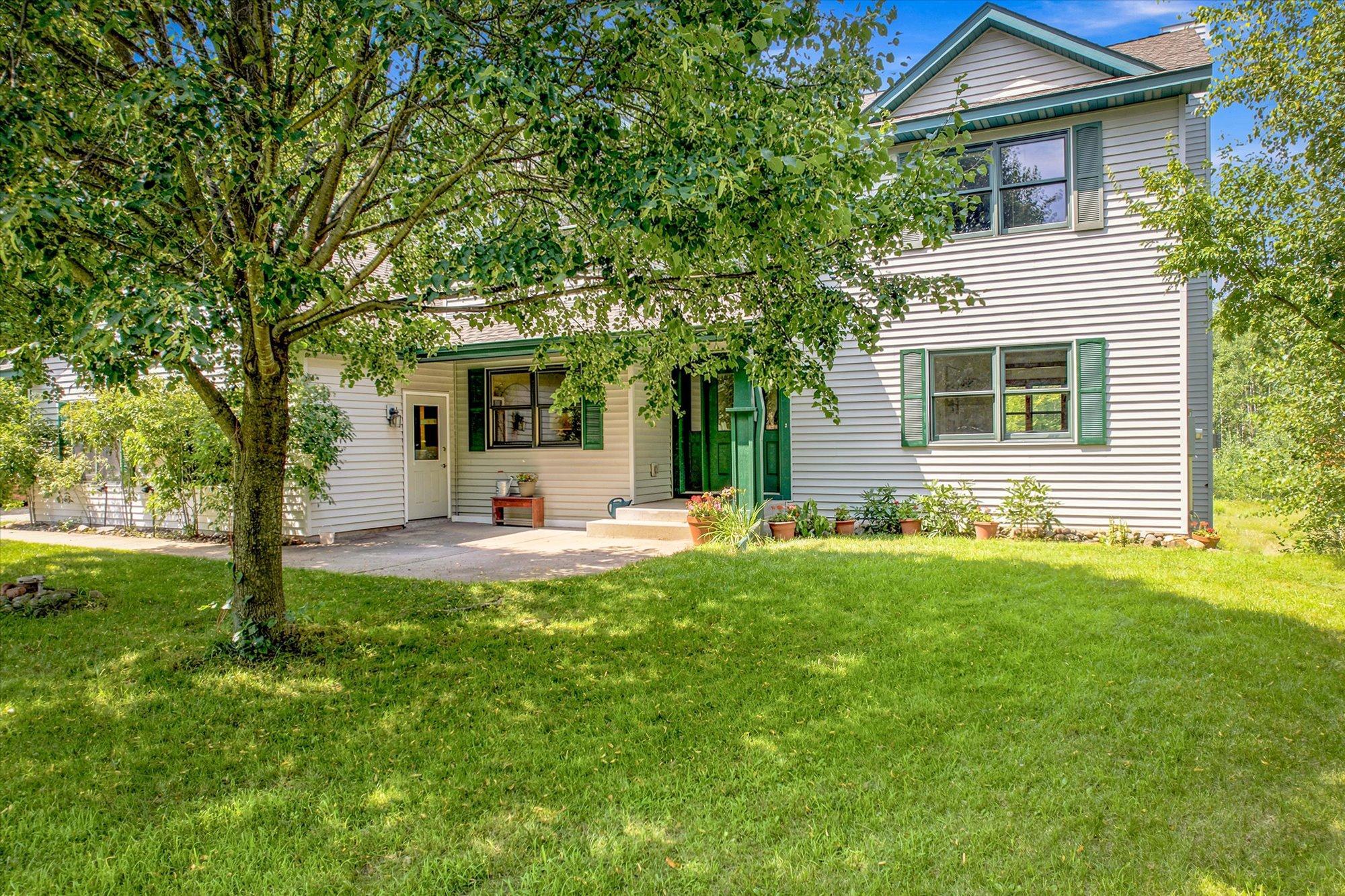 4th image of 844 Moonbeam Rd W, Hudson, WI 54016 | MLS# 7112010