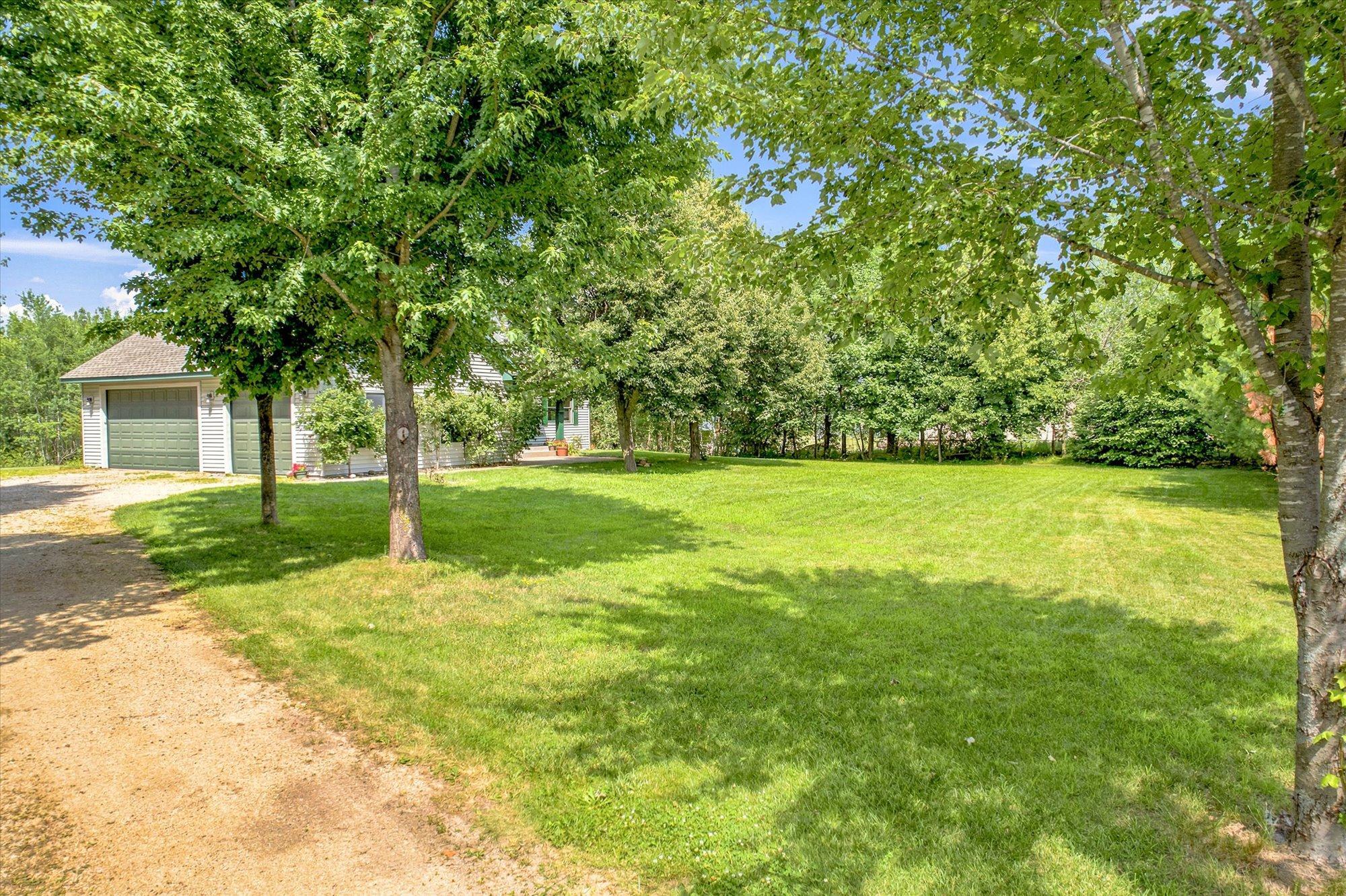 3rd image of 844 Moonbeam Rd W, Hudson, WI 54016 | MLS# 7112010