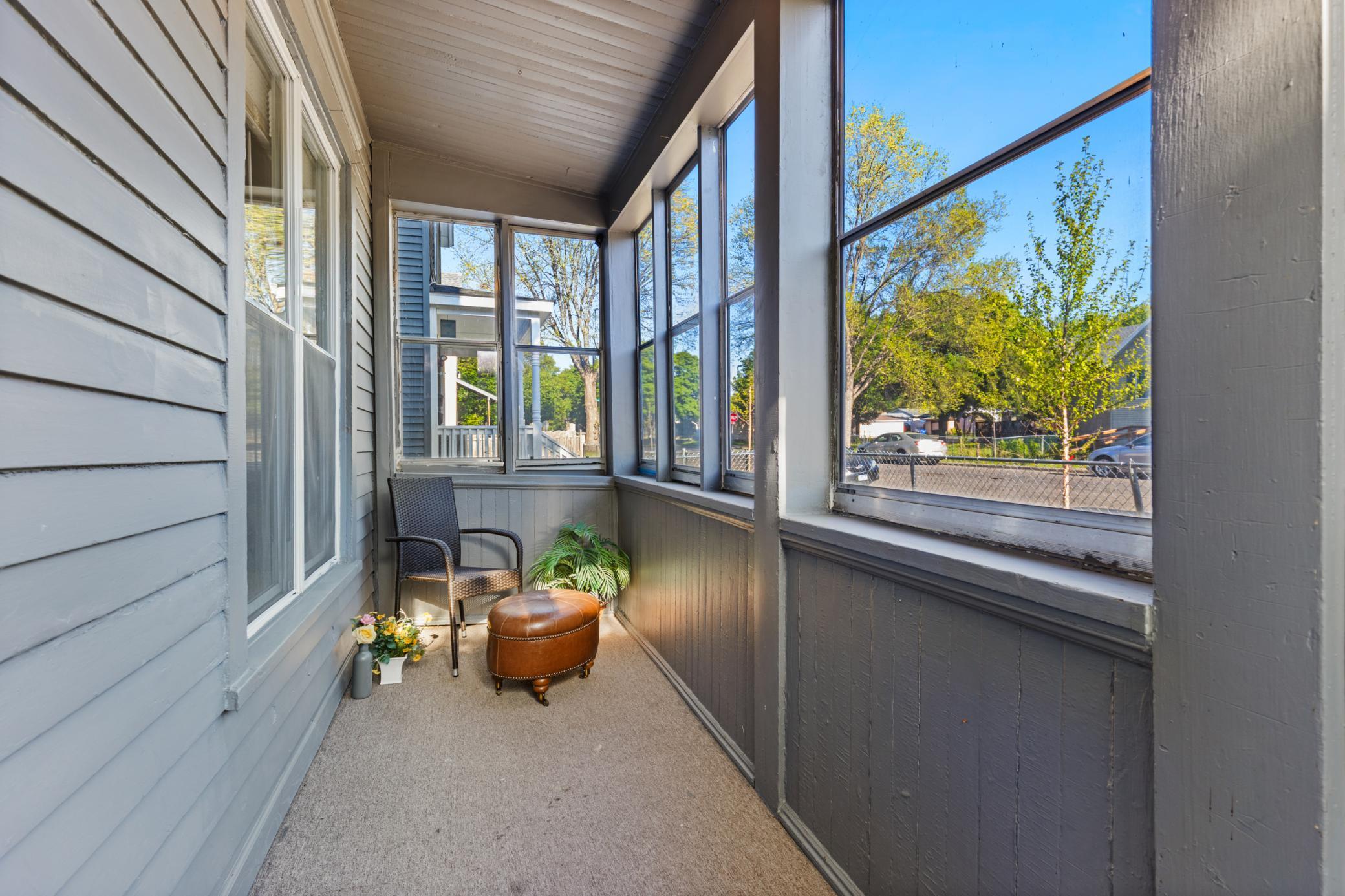 2nd image of 513 Van Buren Ave, Saint Paul, MN 55103 | MLS# 7112013