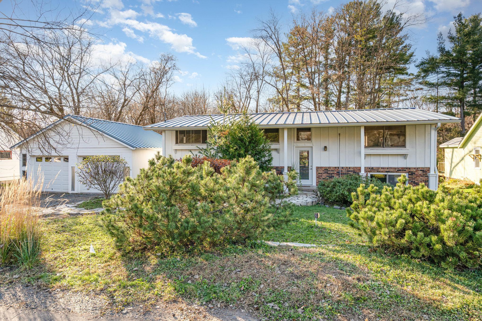 2nd image of 813 N Hamilton St, Saint Croix Falls, WI 54024 | MLS# 7112088
