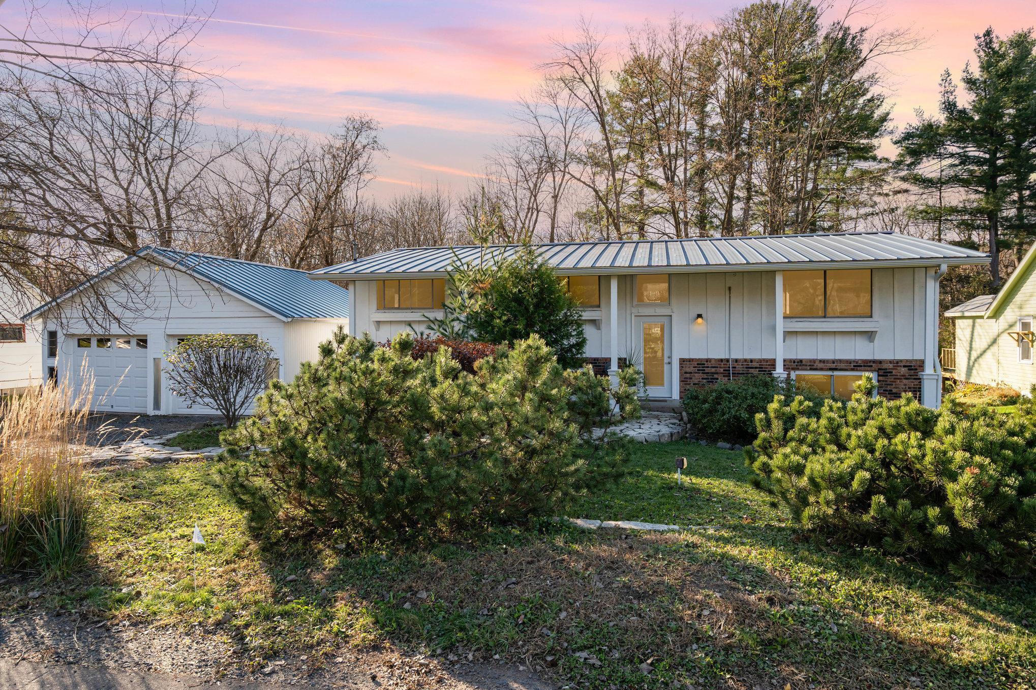 3rd image of 813 N Hamilton St, Saint Croix Falls, WI 54024 | MLS# 7112088