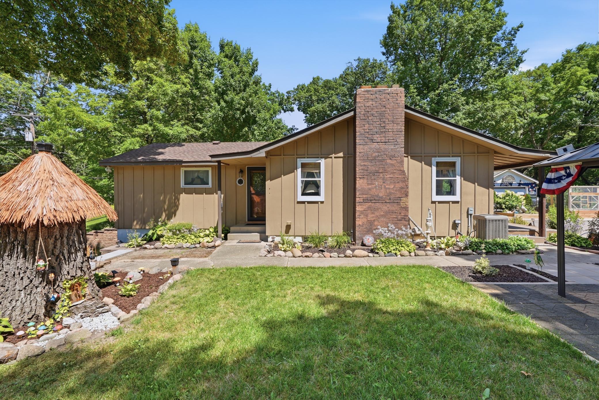 2nd image of 175 Tonka Bay Rd, Excelsior, MN 55331 | MLS# 7112095