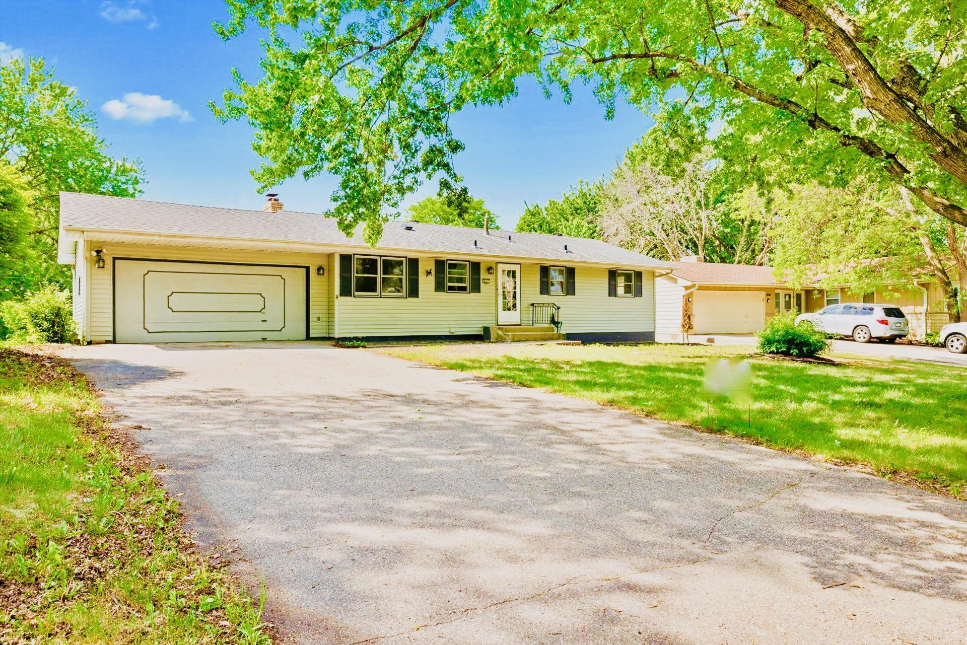 3rd image of 8941 48Th Ave N, New Hope, MN 55428 | MLS# 7112183