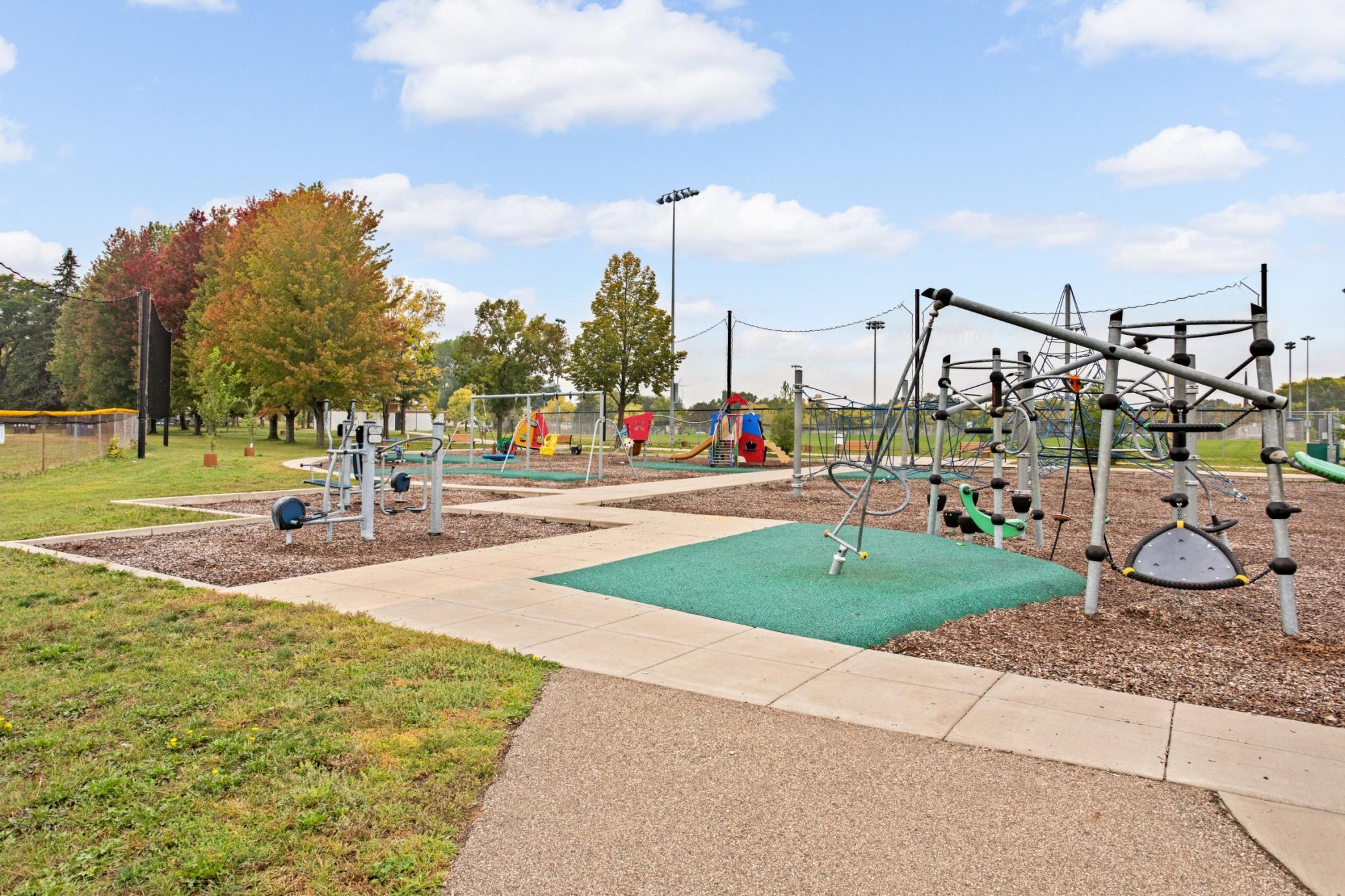 59th image of 5537 32nd Ave S, Minneapolis, MN 55417 | MLS# 7112192