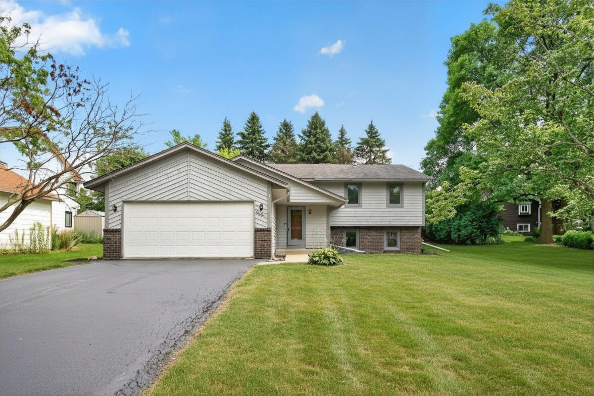 1st image of 8026 173rd St W, Lakeville, MN 55044 | MLS# 7112233
