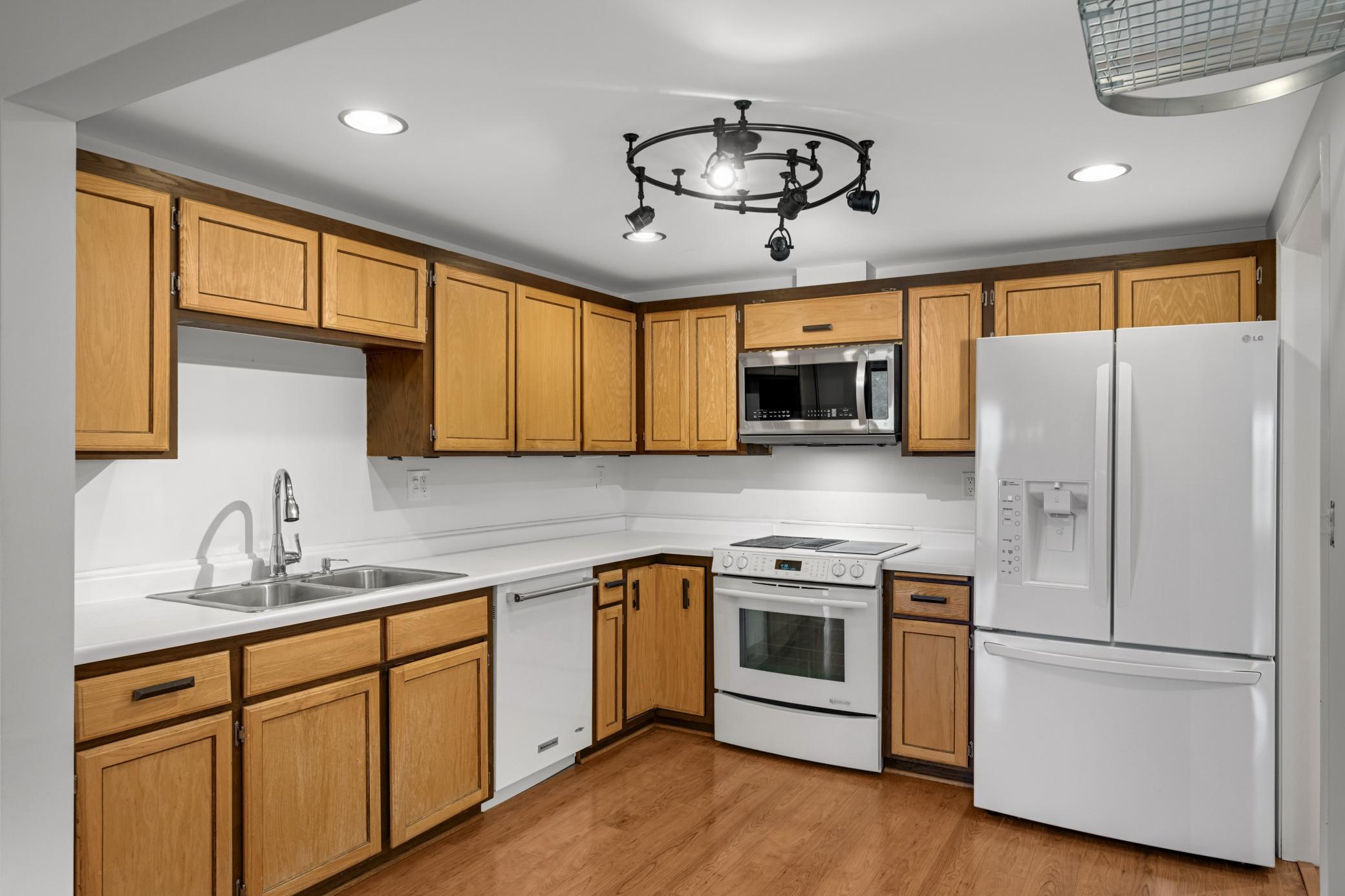 4th image of 1101 Sibley Memorial Hwy #207, Saint Paul, MN 55118 | MLS# 7112320