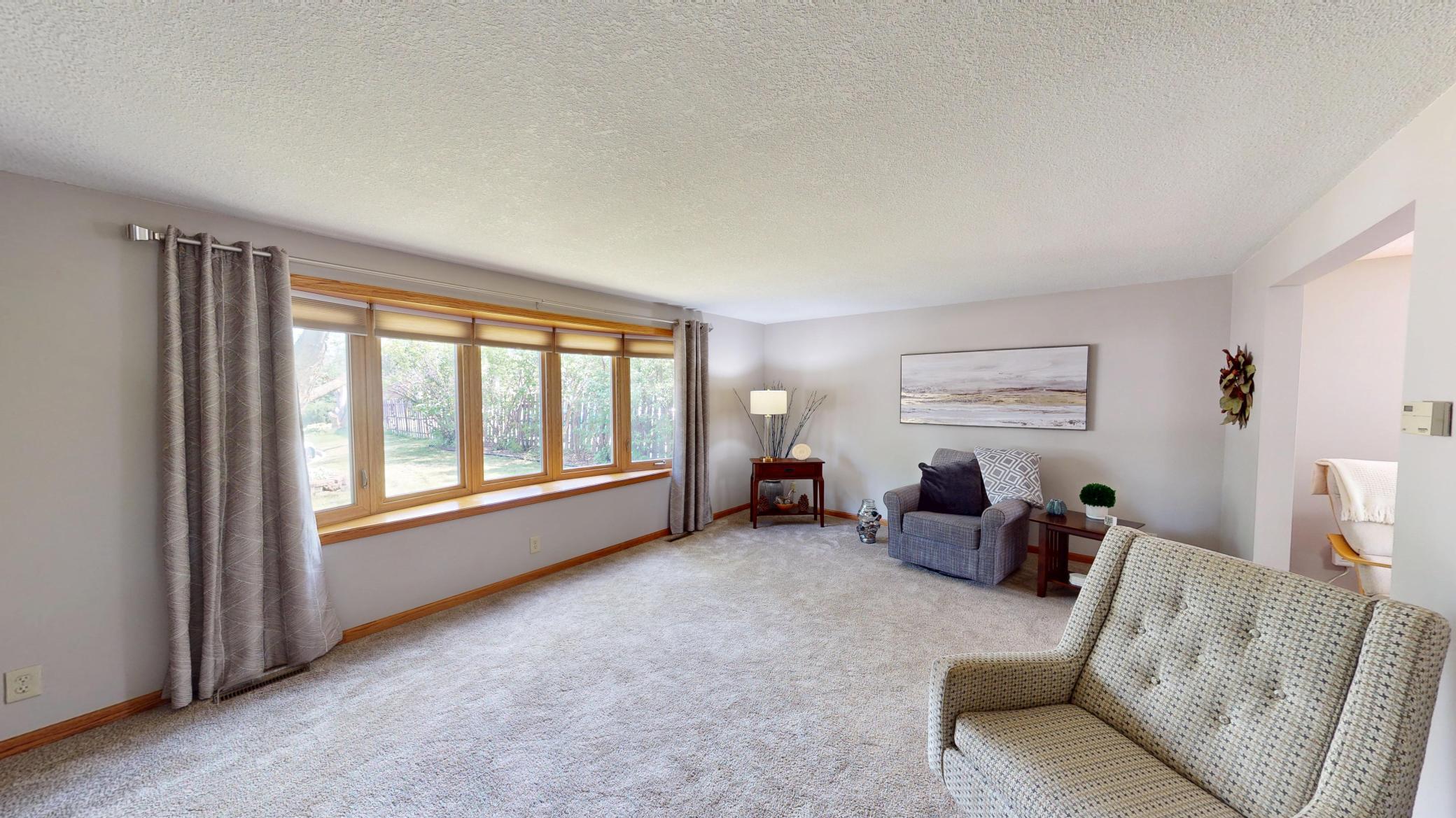 3rd image of 826 Minnie Maddern St, Albert Lea, MN 56007 | MLS# 7112335