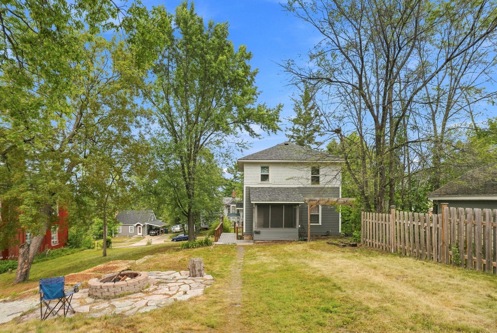 3rd image of 816 Vine St, Hudson, WI 54016 | MLS# 7112365