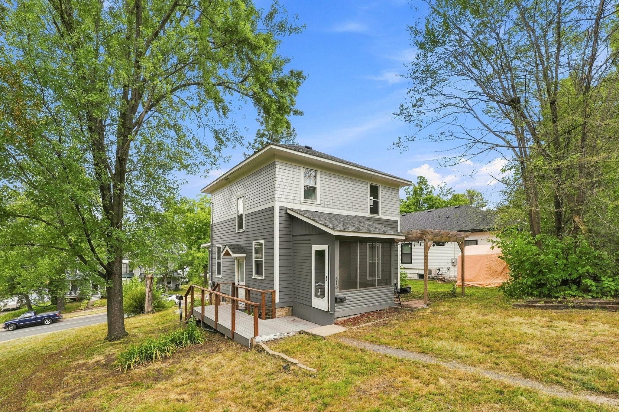 2nd image of 816 Vine St, Hudson, WI 54016 | MLS# 7112365
