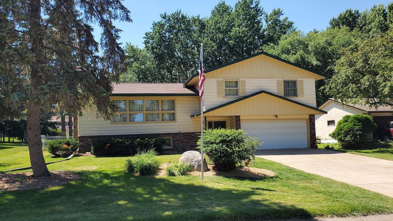 1st image of 1880 Richal Dr, Saint Paul, MN 55125 | MLS# 7112370