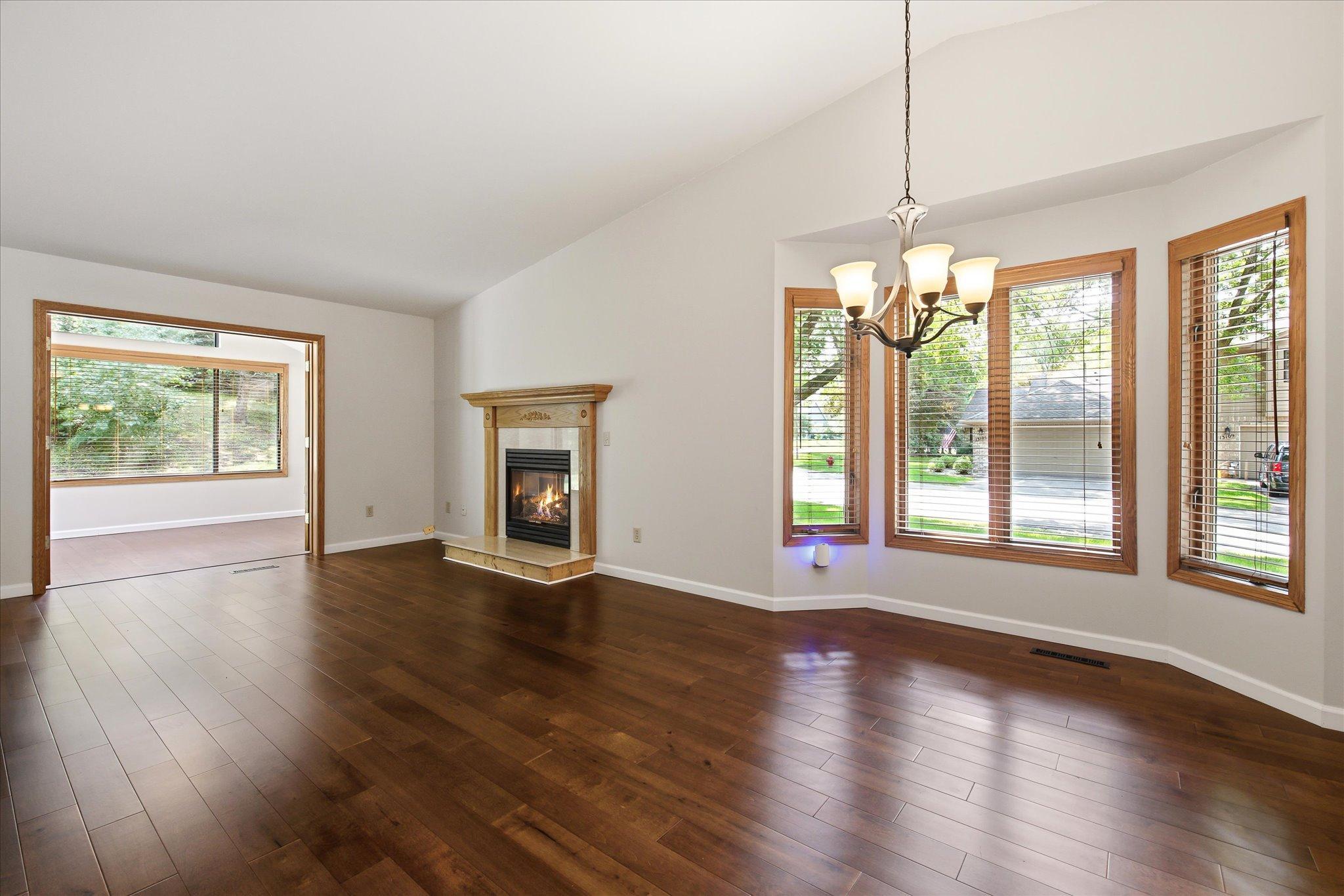 5th image of 13104 Gemstone Ct, Saint Paul, MN 55124 | MLS# 7112387
