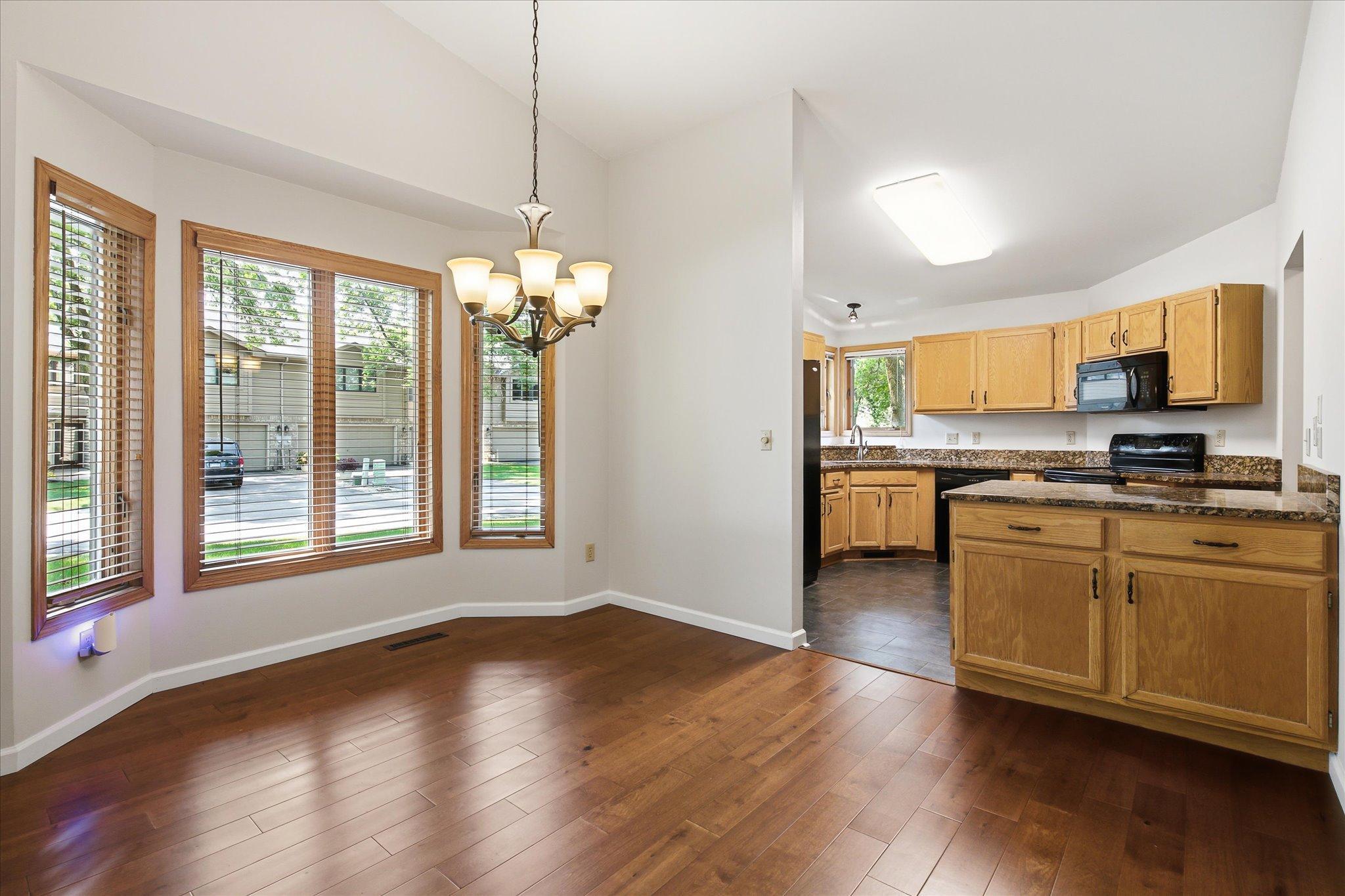 3rd image of 13104 Gemstone Ct, Saint Paul, MN 55124 | MLS# 7112387