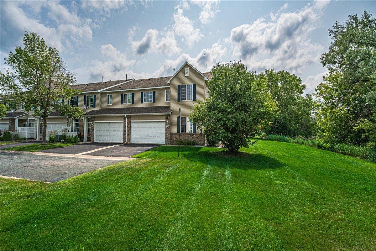 3rd image of 18037 96Th Ave N, Maple Grove, MN 55311 | MLS# 7112406