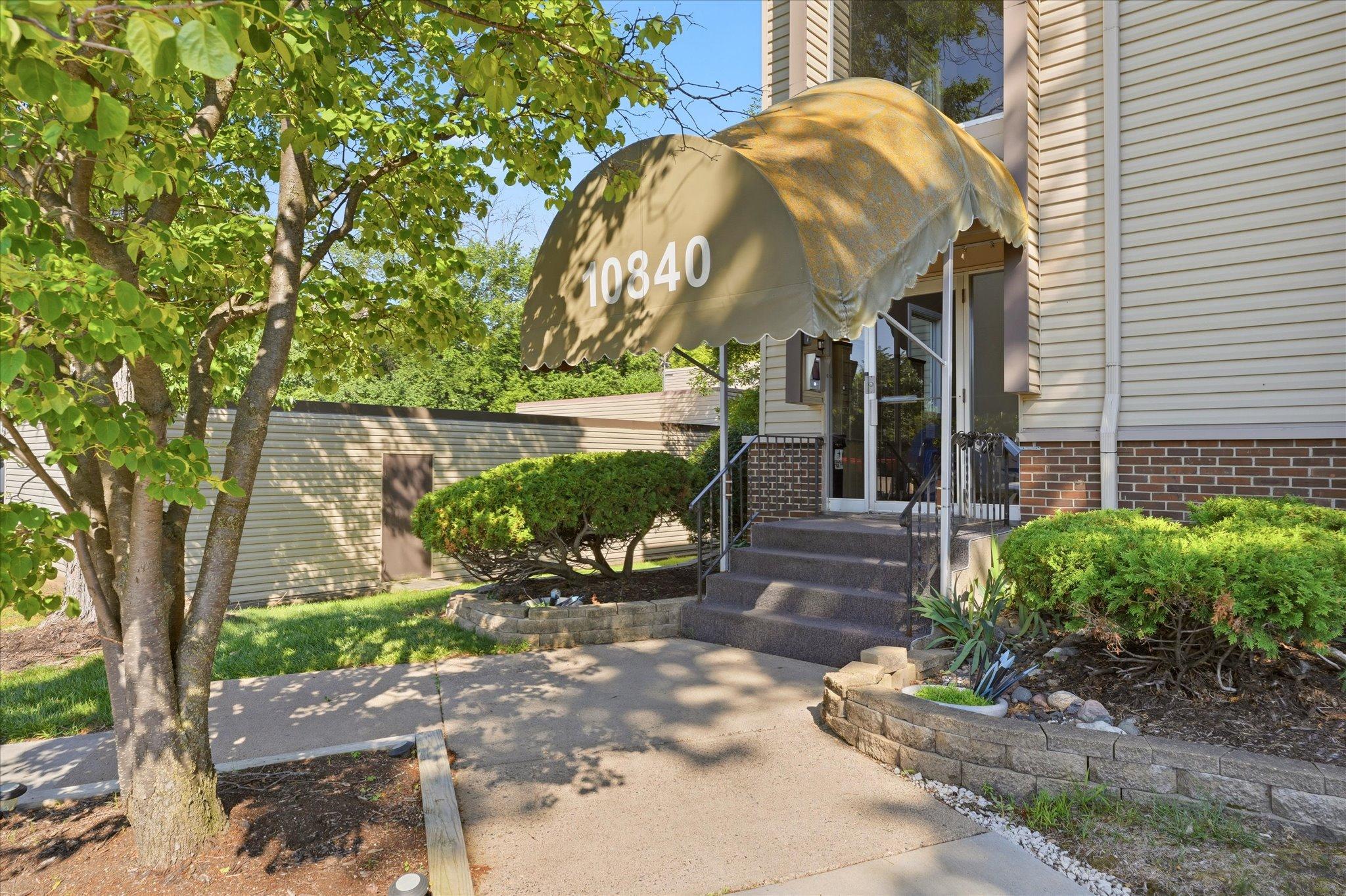 1st image of 10840 Rockford Rd #309, Plymouth, MN 55442 | MLS# 7112407