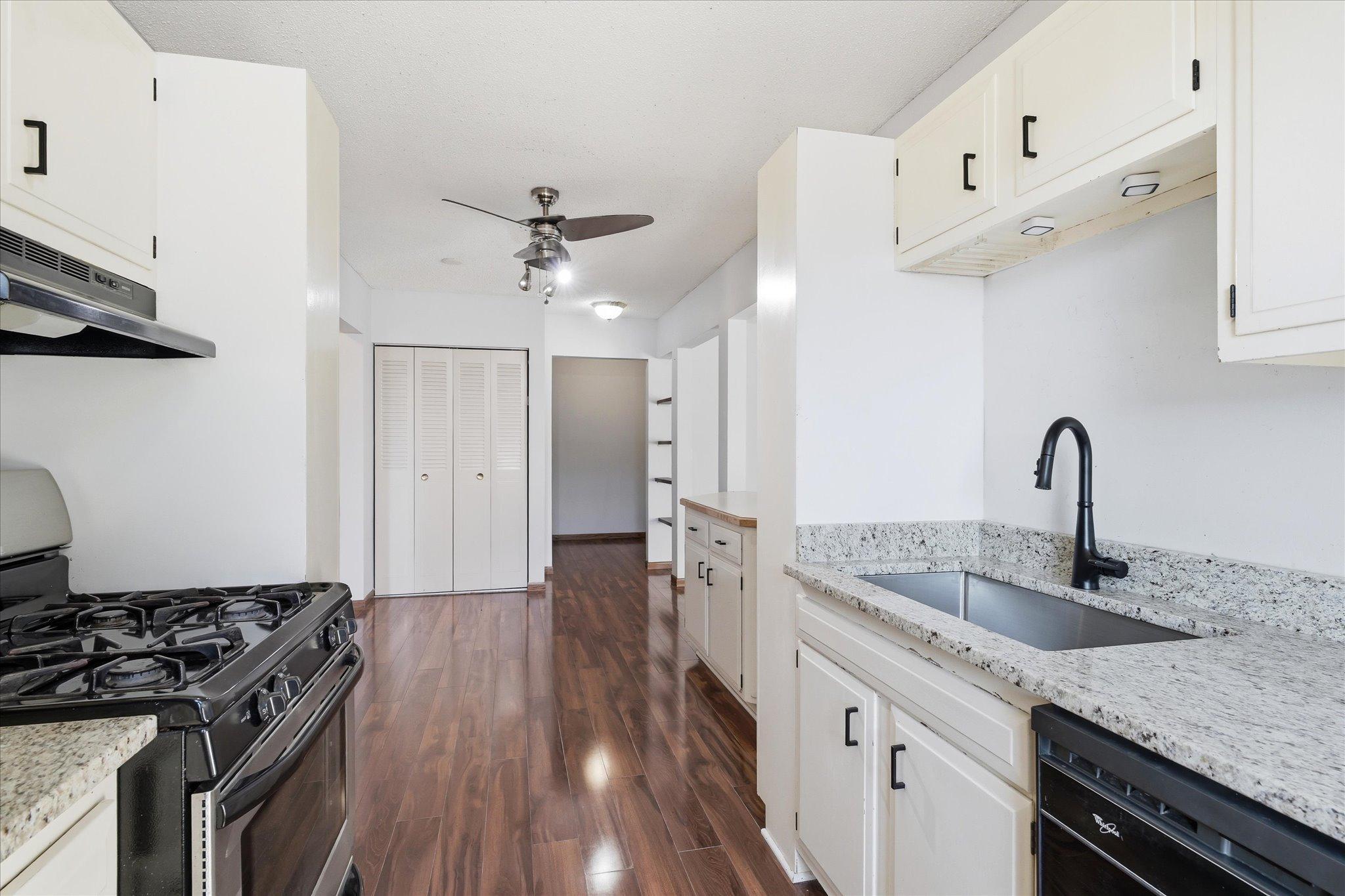 4th image of 10840 Rockford Rd #309, Plymouth, MN 55442 | MLS# 7112407