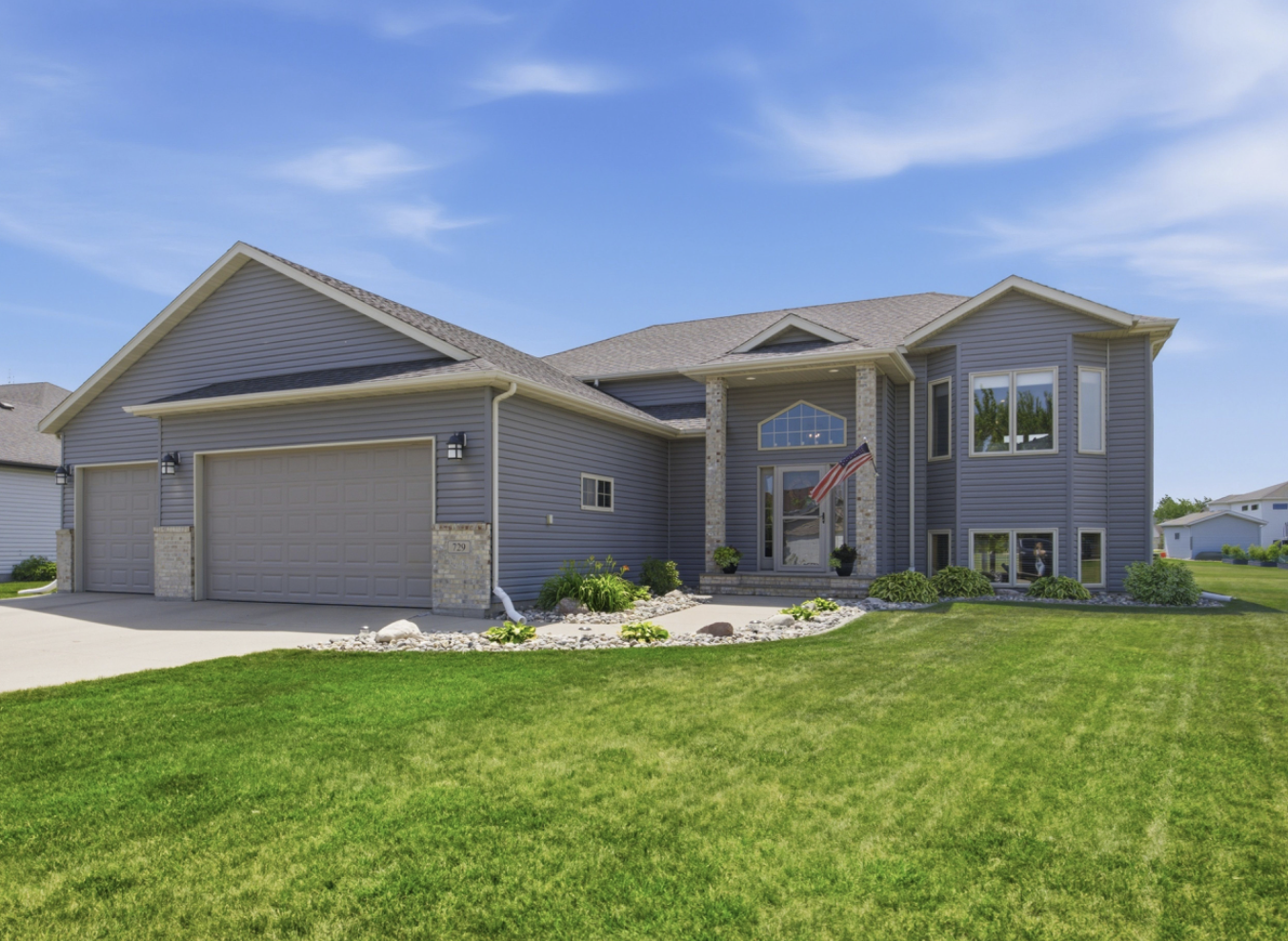 1st image of 729 36th Ave W, West Fargo, ND 58078 | MLS# 7112501