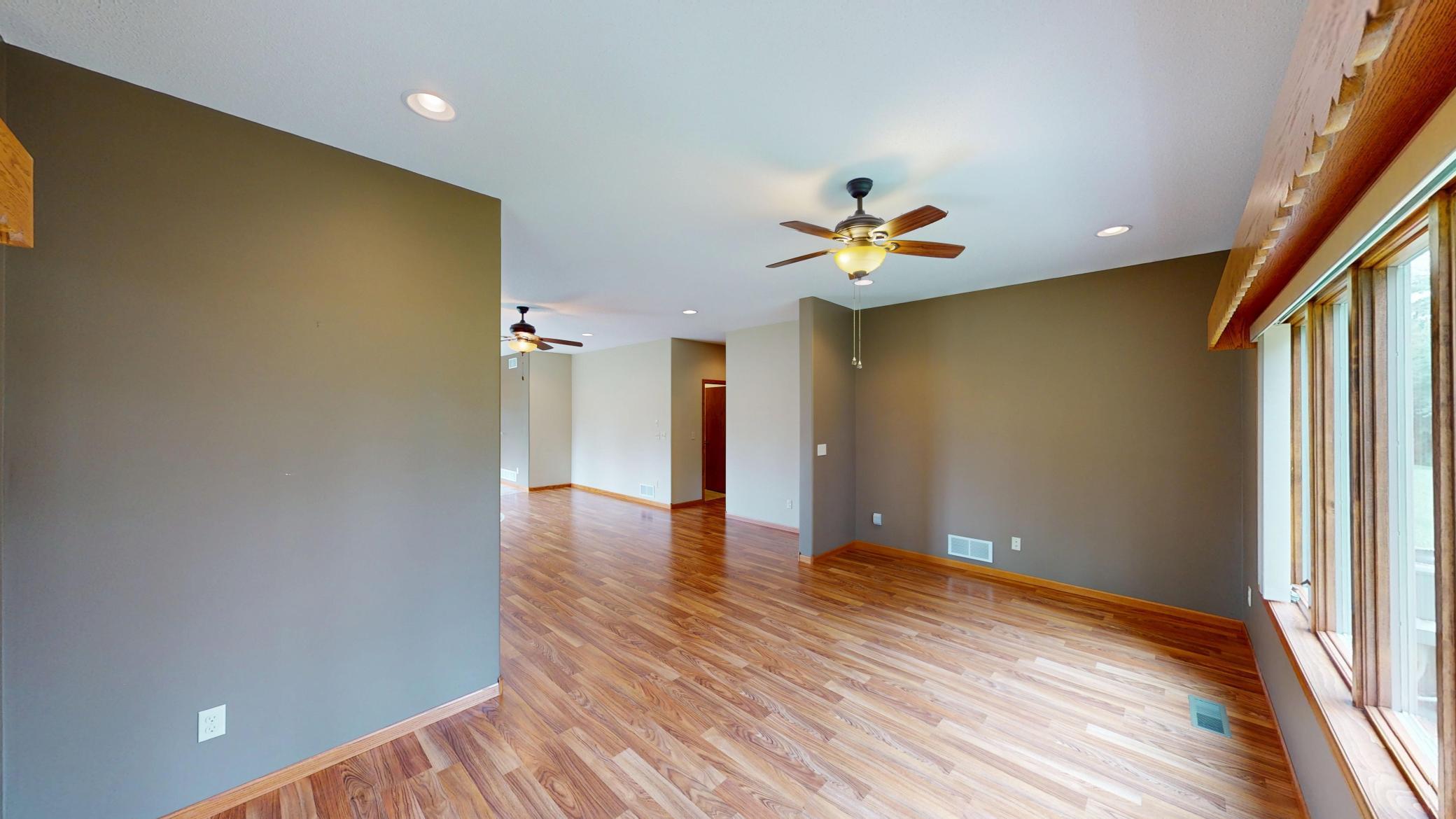 5th image of 1802 Crystal Dr, Albert Lea, MN 56007 | MLS# 7112537