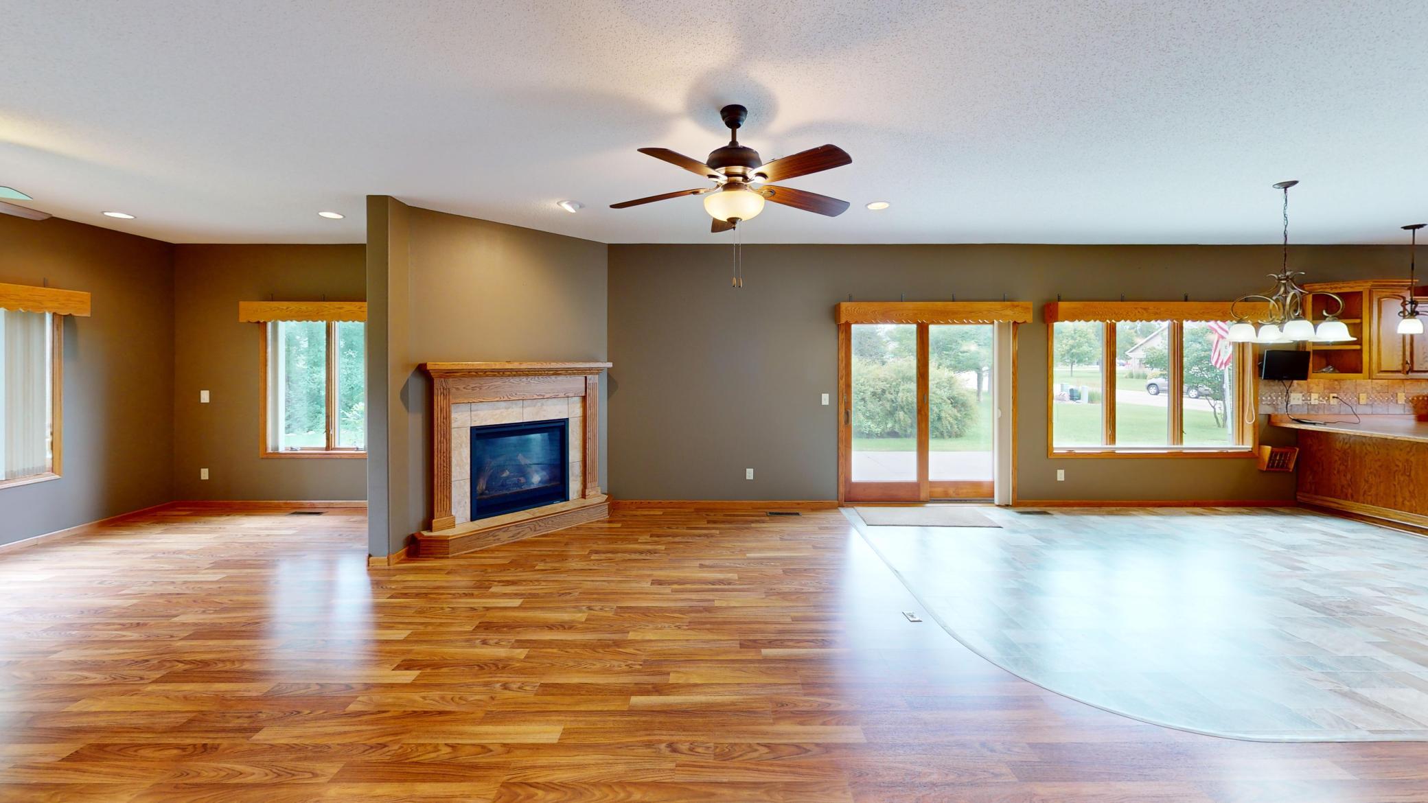 3rd image of 1802 Crystal Dr, Albert Lea, MN 56007 | MLS# 7112537
