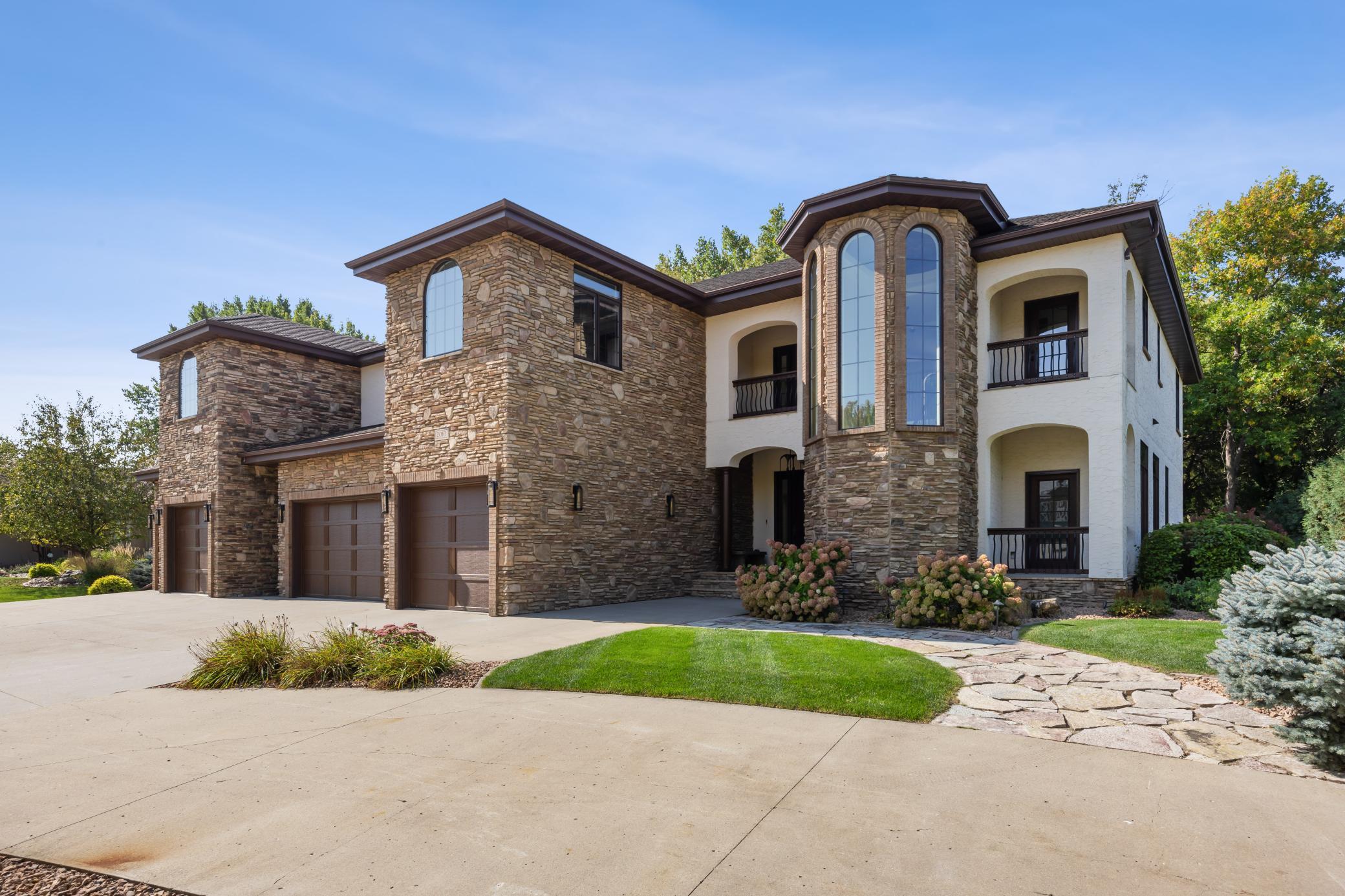 3rd image of 2010 5Th St E, West Fargo, ND 58078 | MLS# 7112546