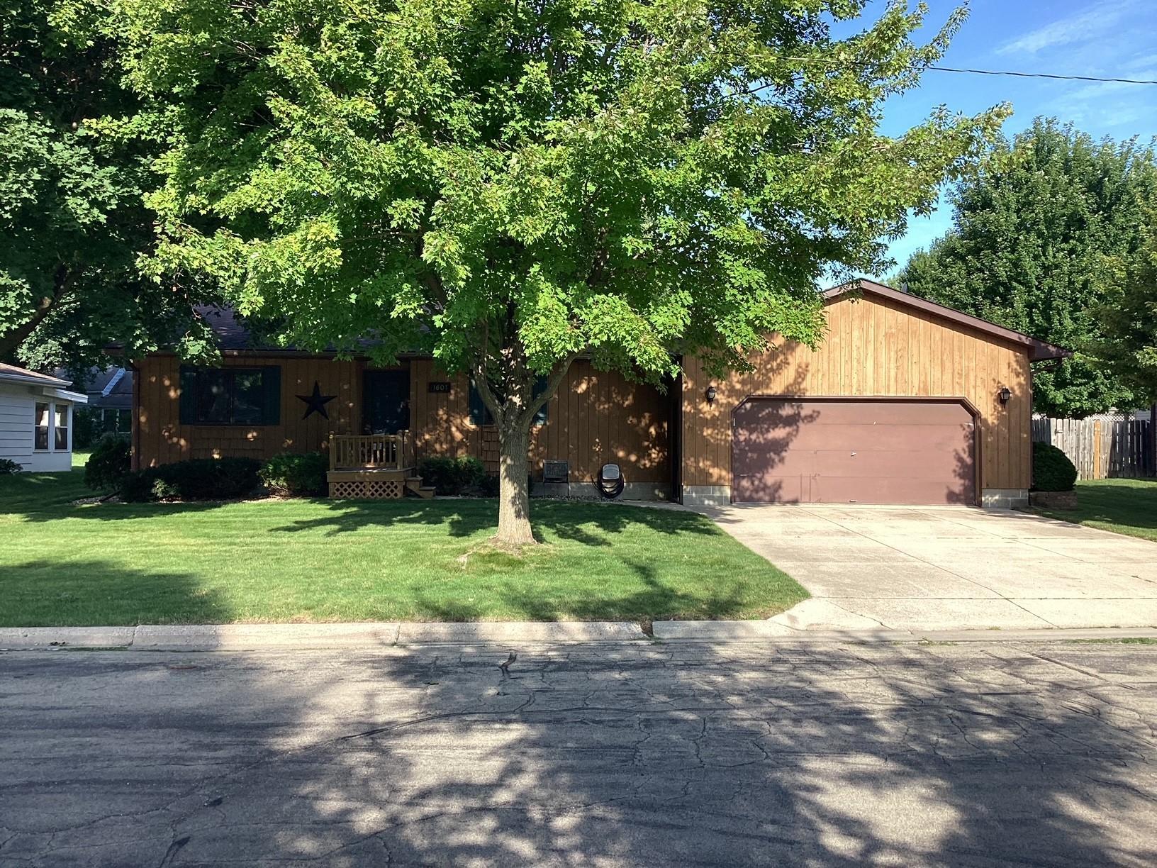 1st image of 1601 Cheryl Ave, Albert Lea, MN 56007 | MLS# 7112603