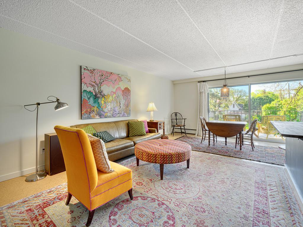 3rd image of 334 Cherokee Ave #201, Saint Paul, MN 55107 | MLS# 7112604
