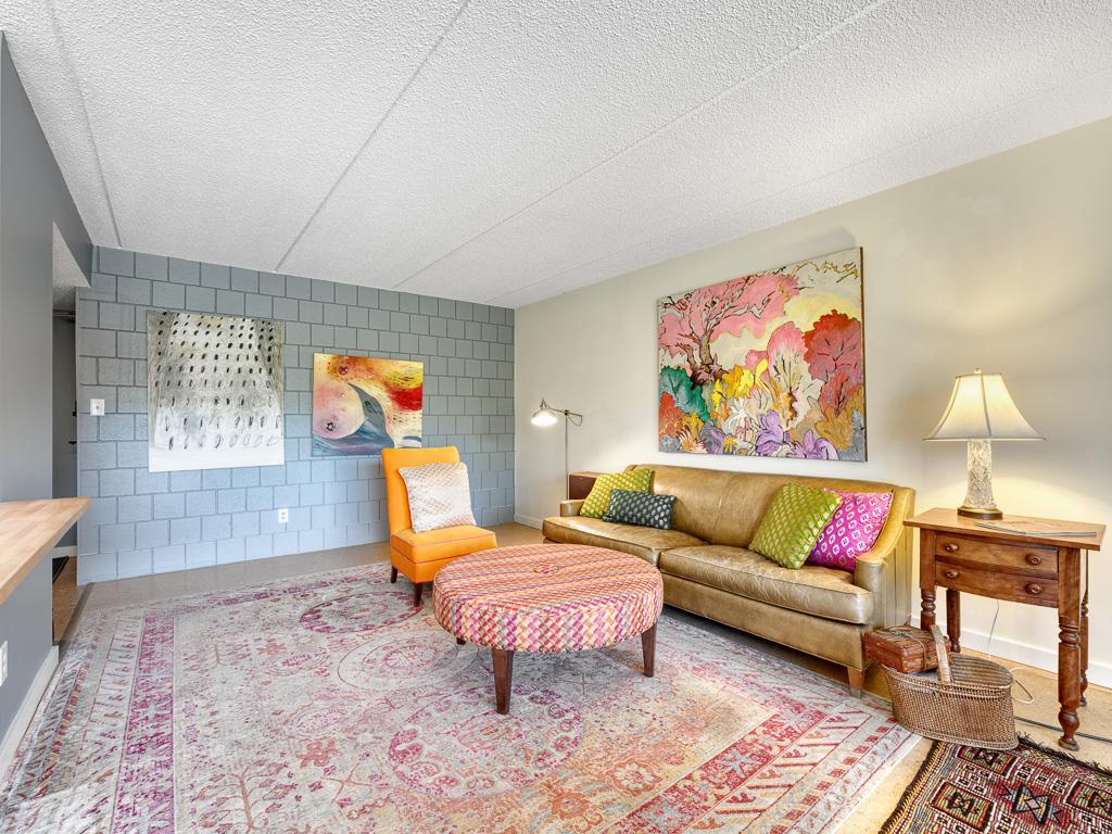 4th image of 334 Cherokee Ave #201, Saint Paul, MN 55107 | MLS# 7112604