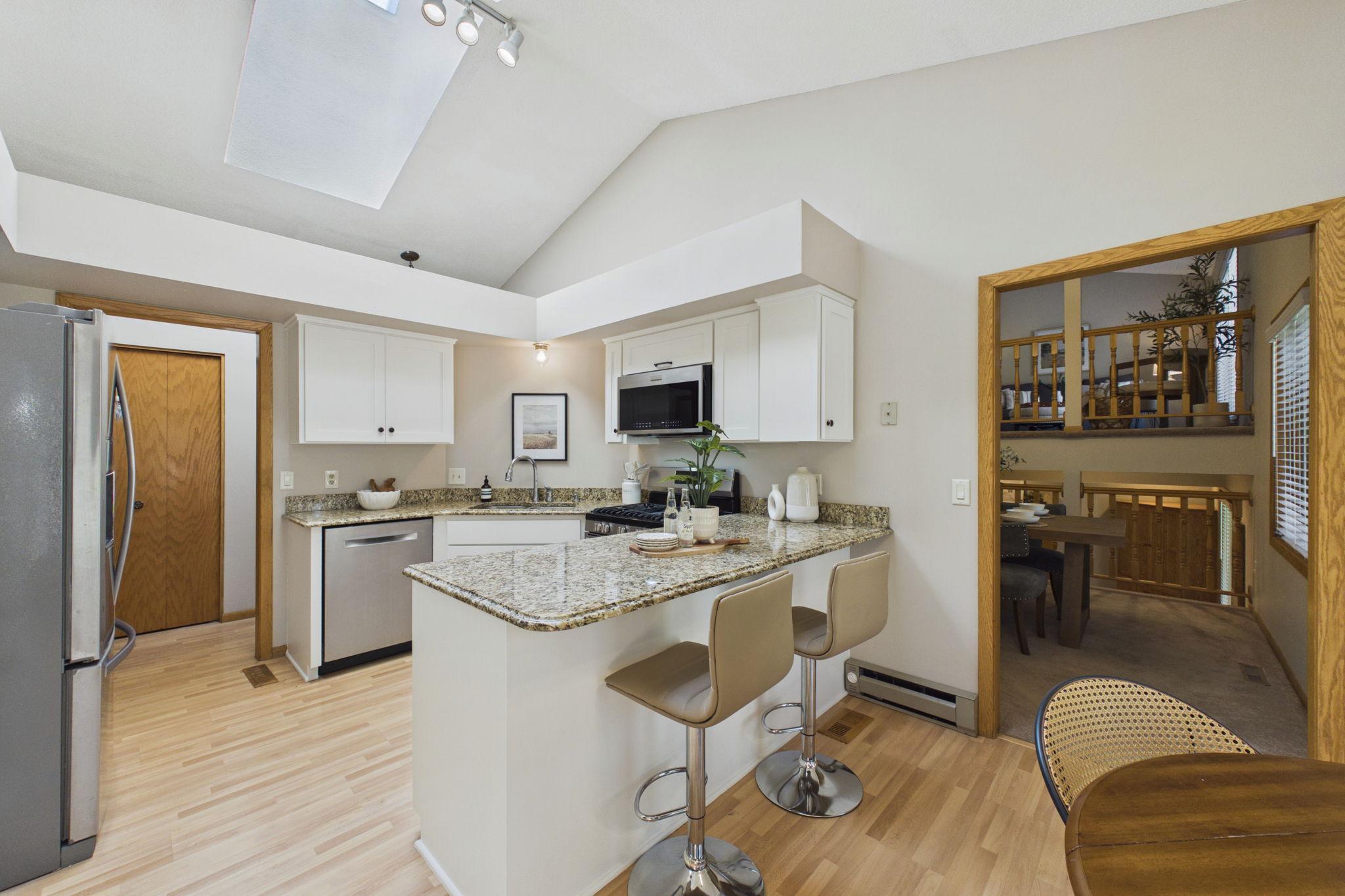 4th image of 9137 Polaris Ln N, Maple Grove, MN 55369 | MLS# 7112615