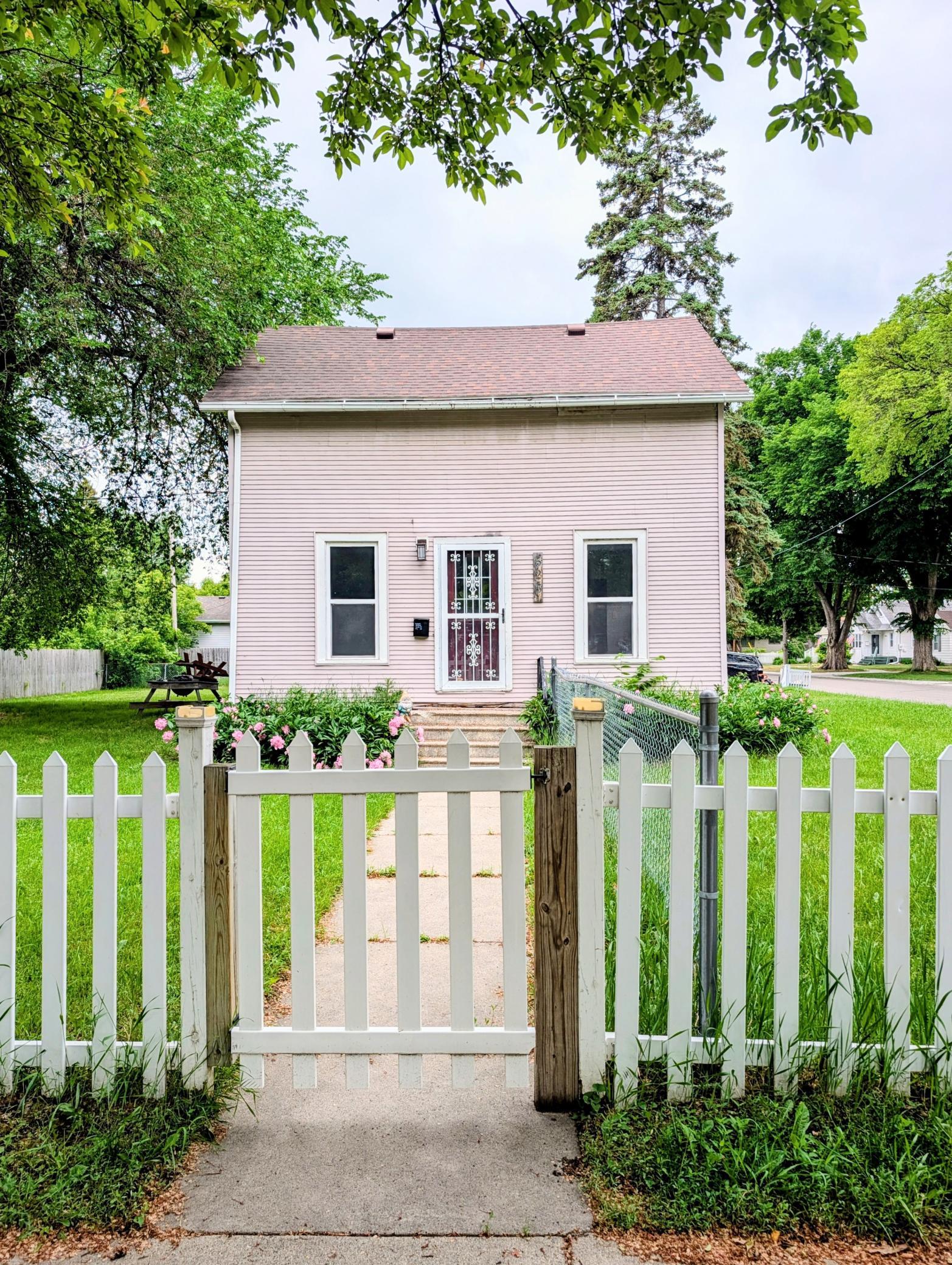 1st image of 523 11th St N, Moorhead, MN 56560 | MLS# 7112629