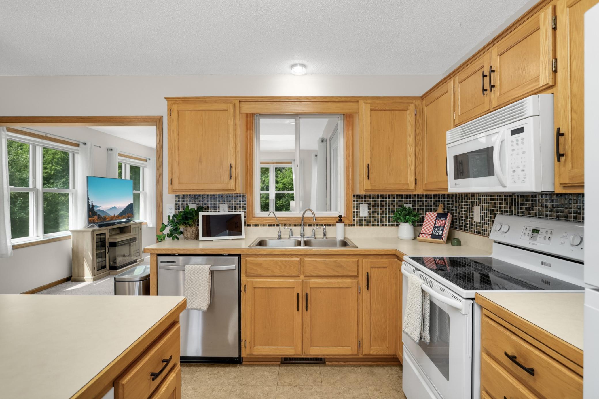 2nd image of 5388 367th Ct, North Branch, MN 55056 | MLS# 7112631