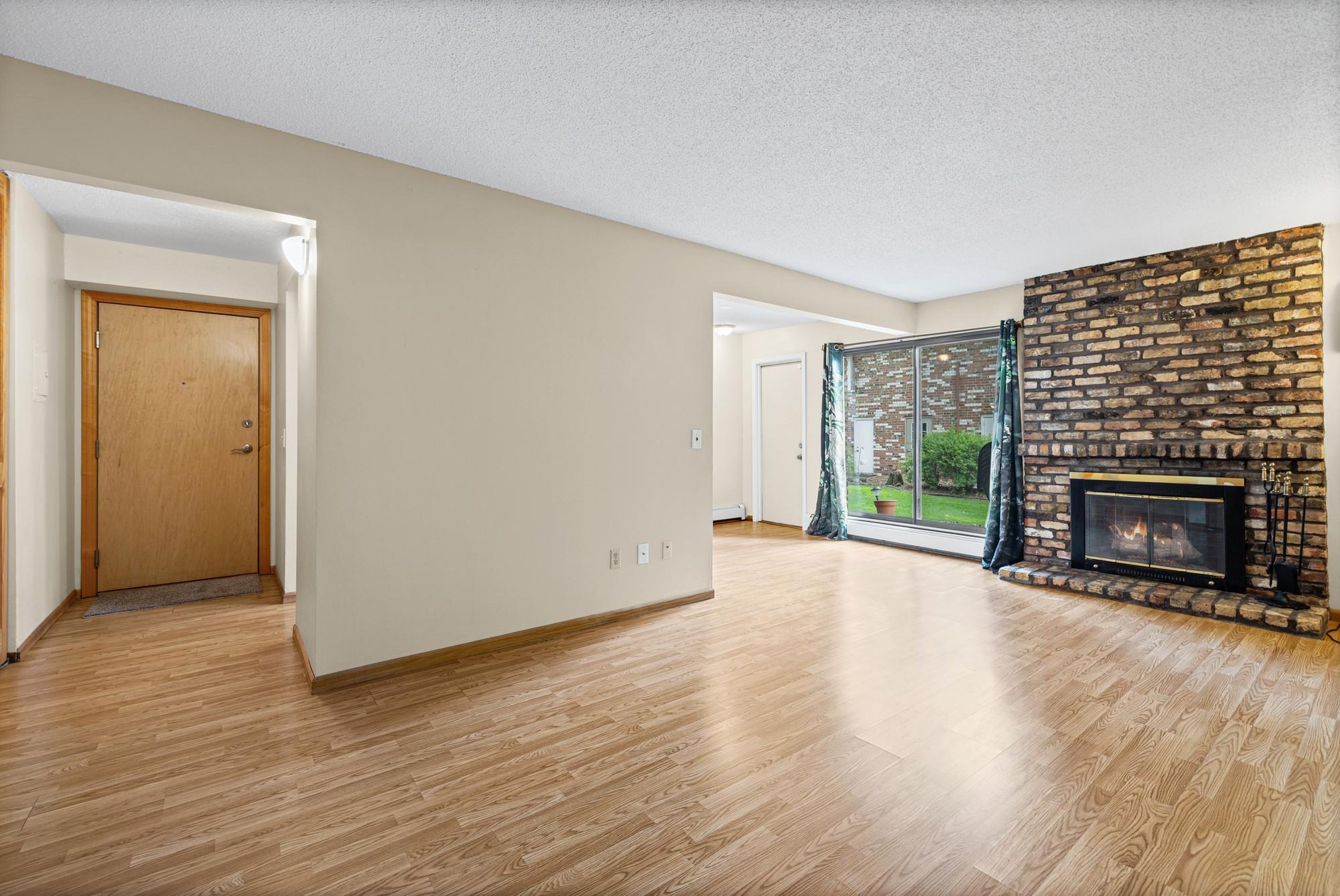 4th image of 4600 Cedar Lake Rd S, St. Louis Park, MN 55416