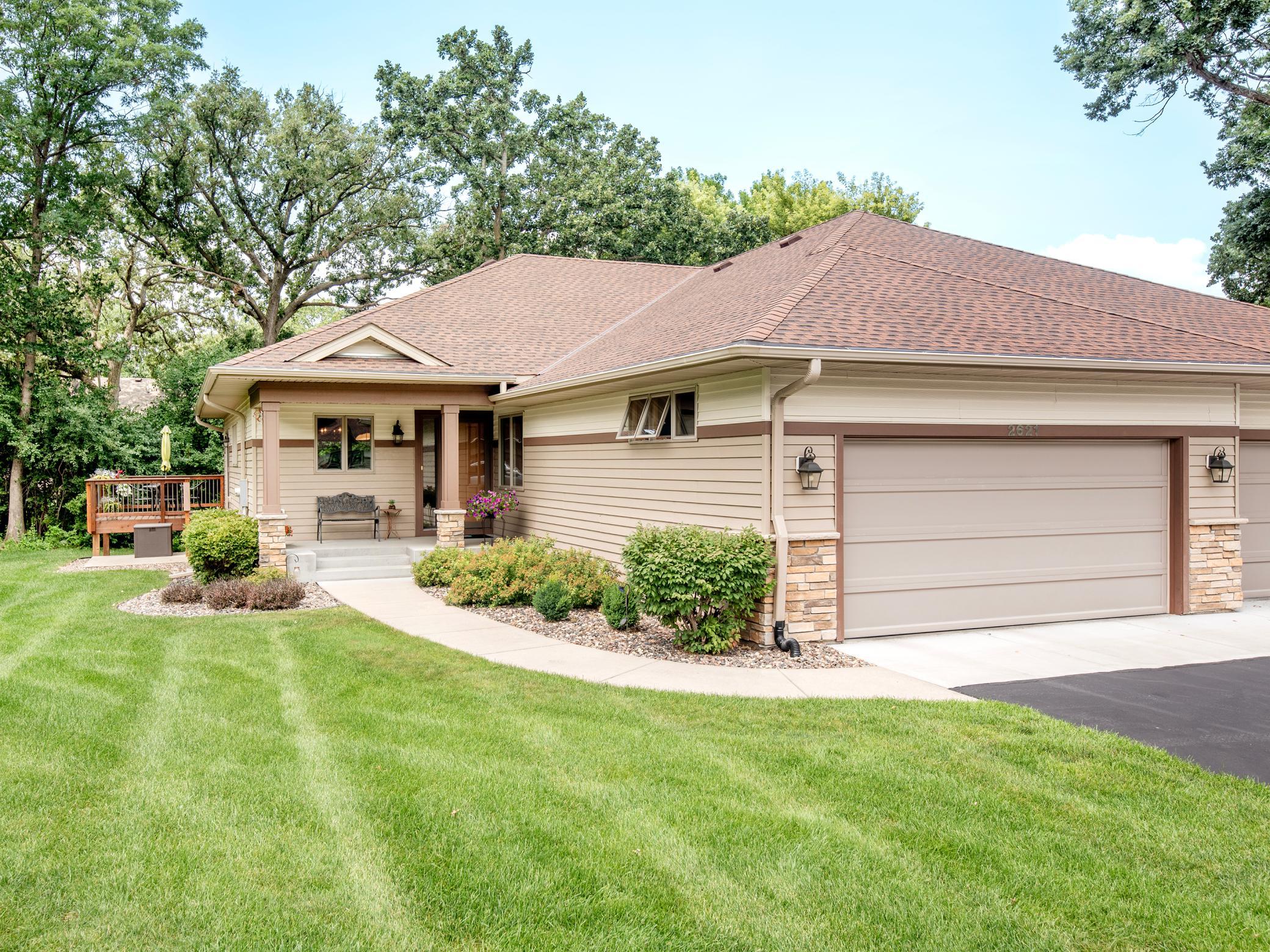 1st image of 2621 Cardinal Ct, Saint Paul, MN 55109 | MLS# 7112718