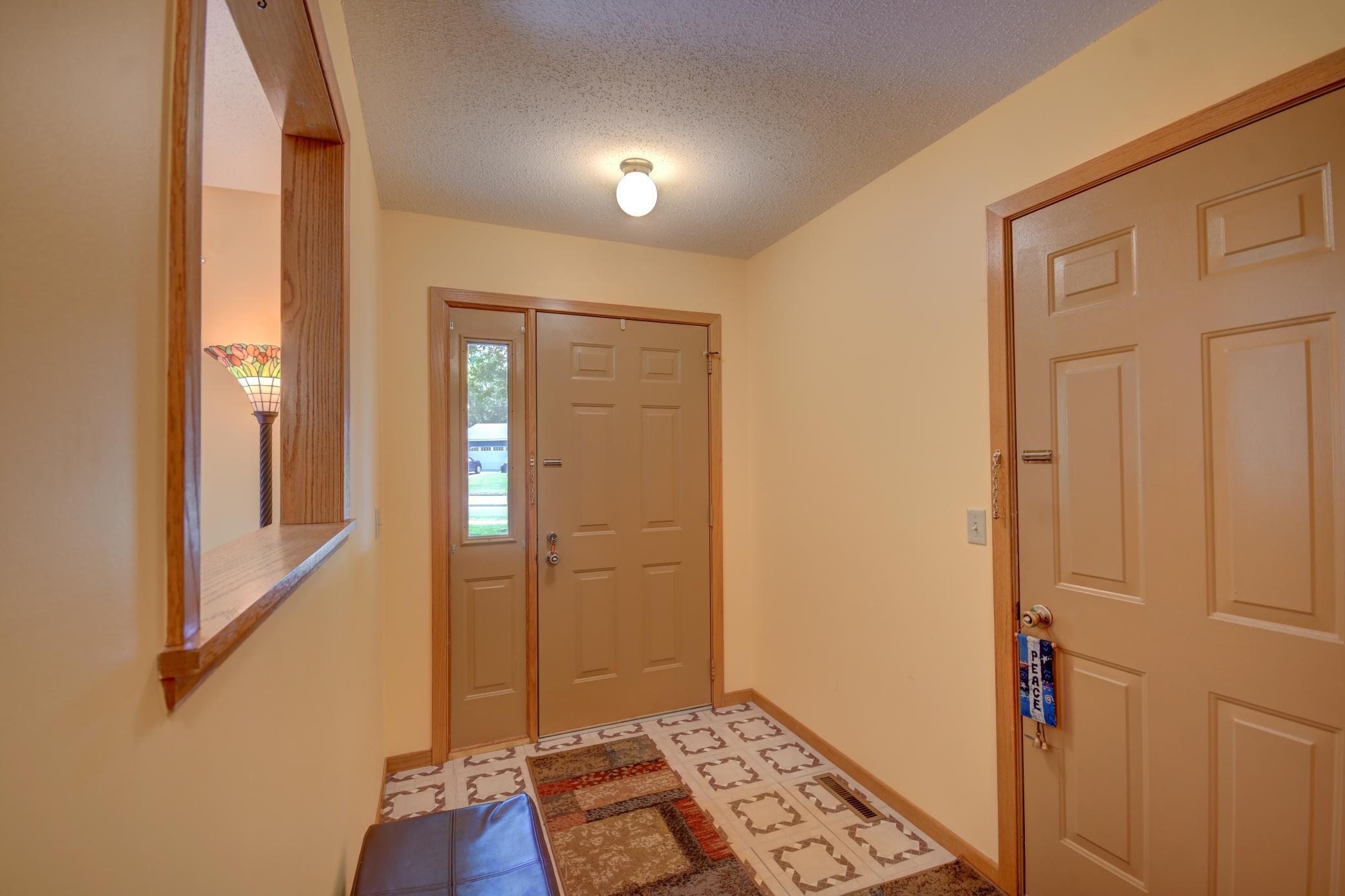1st image of 1539 Pheasantwood Trl, Northfield, MN 55057 | MLS# 7112735