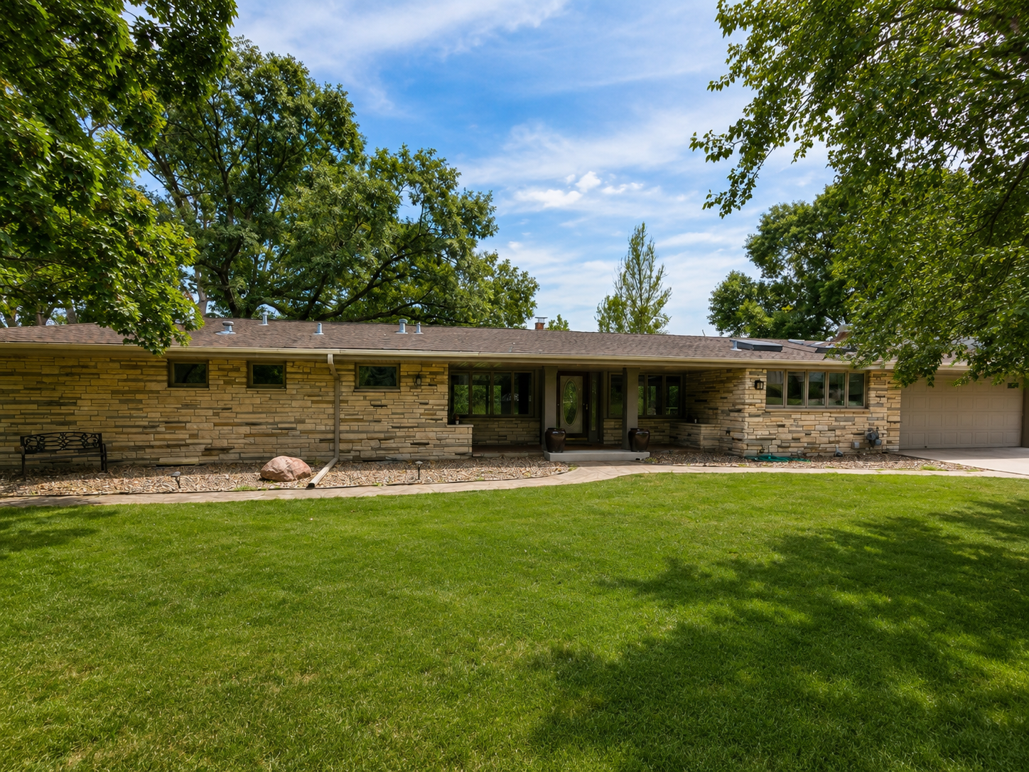1st image of 14017 Frontier Ln, Burnsville, MN 55337 | MLS# 7112787