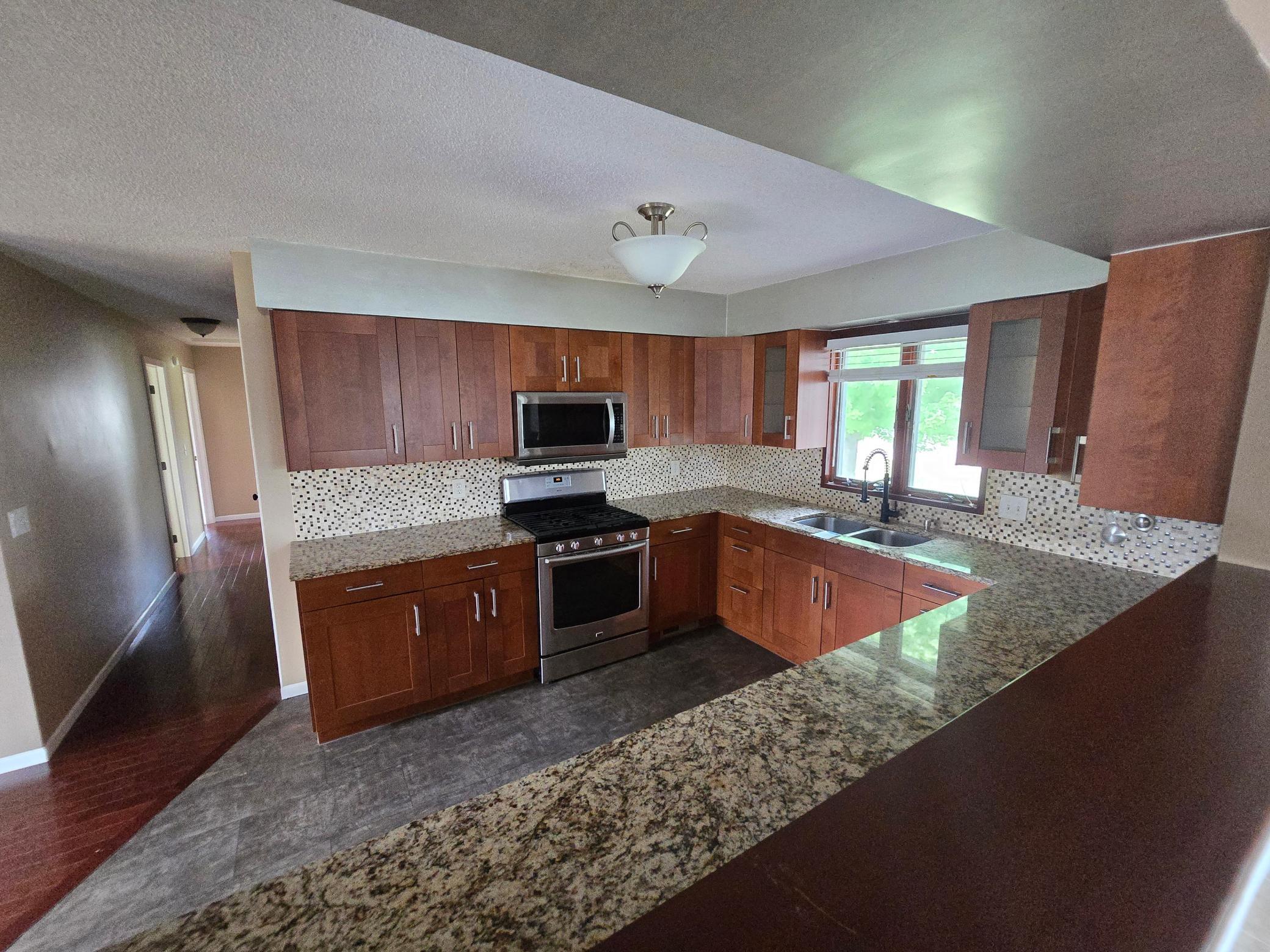 5th image of 20483 Hamburg Ave, Lakeville, MN 55044 | MLS# 7112789