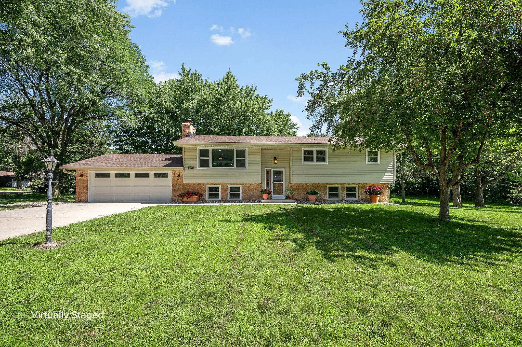 1st image of 300 Viking Dr, Mankato, MN 56001 | MLS# 7112800