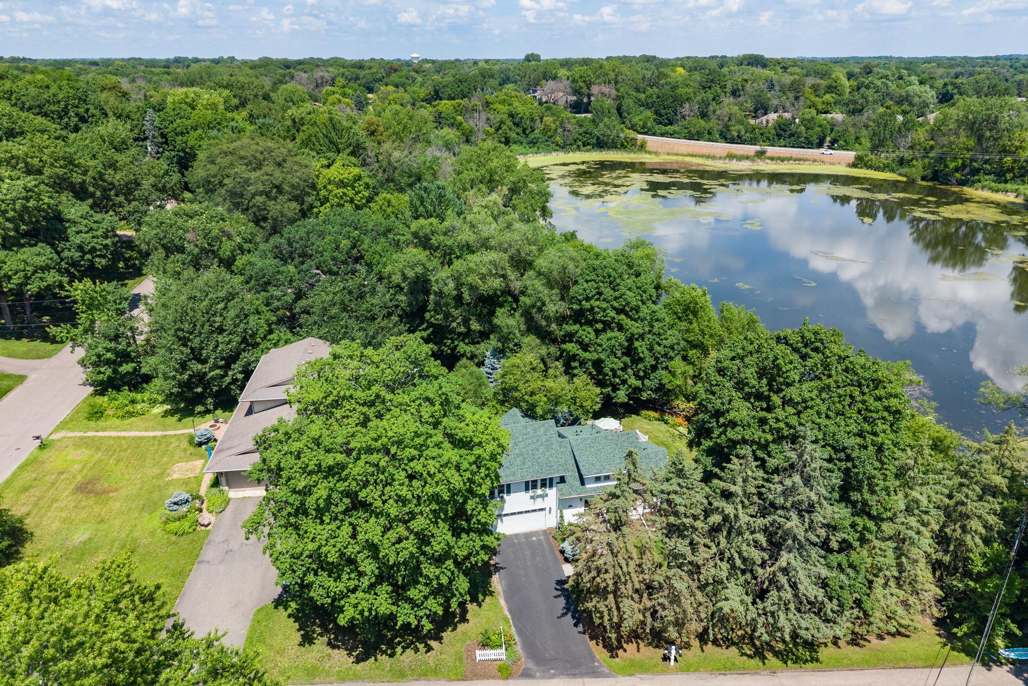 3rd image of 17920 20Th Ave N, Minneapolis, MN 55447 | MLS# 7112867